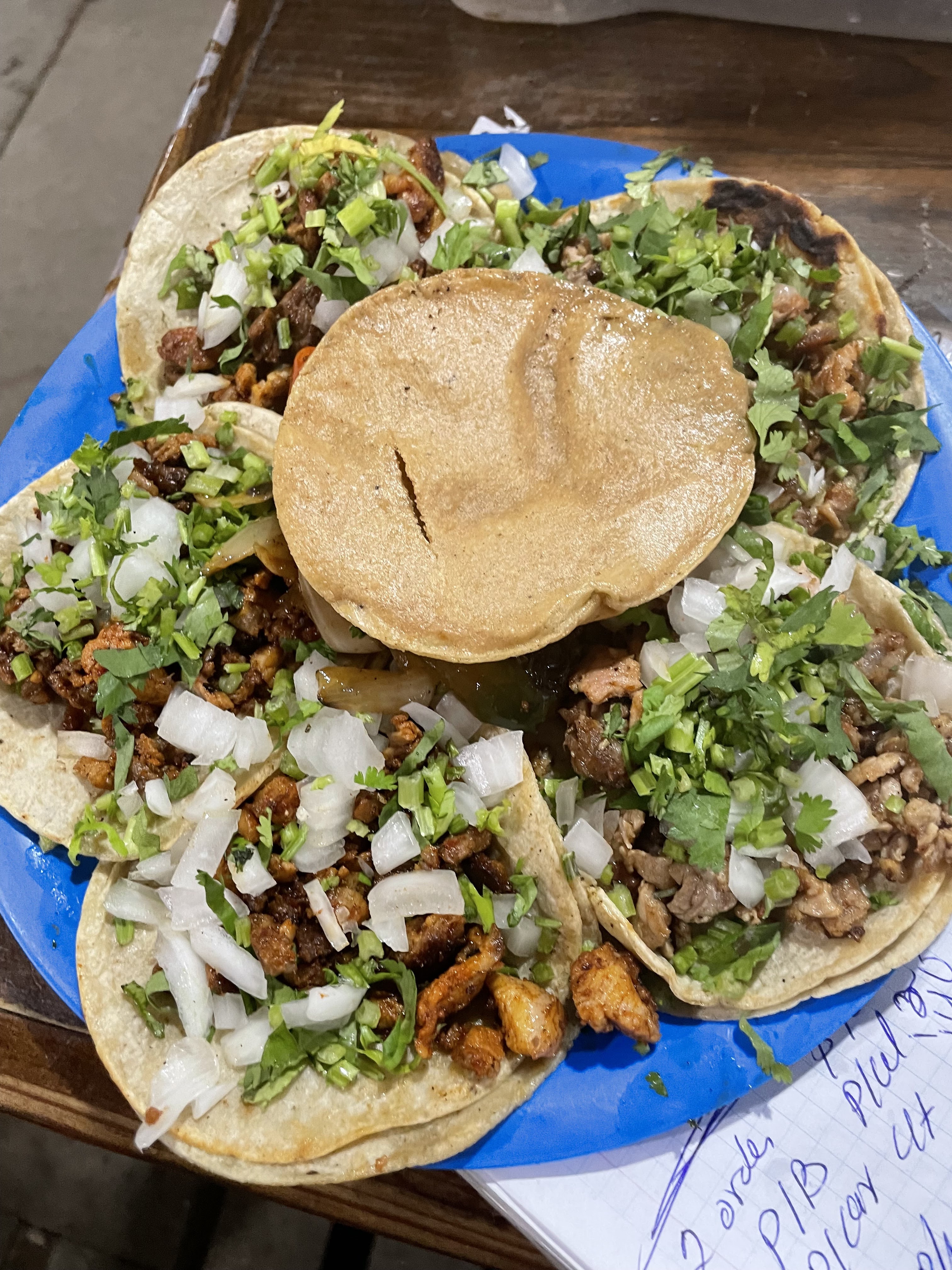 Taquería el chucky image 1