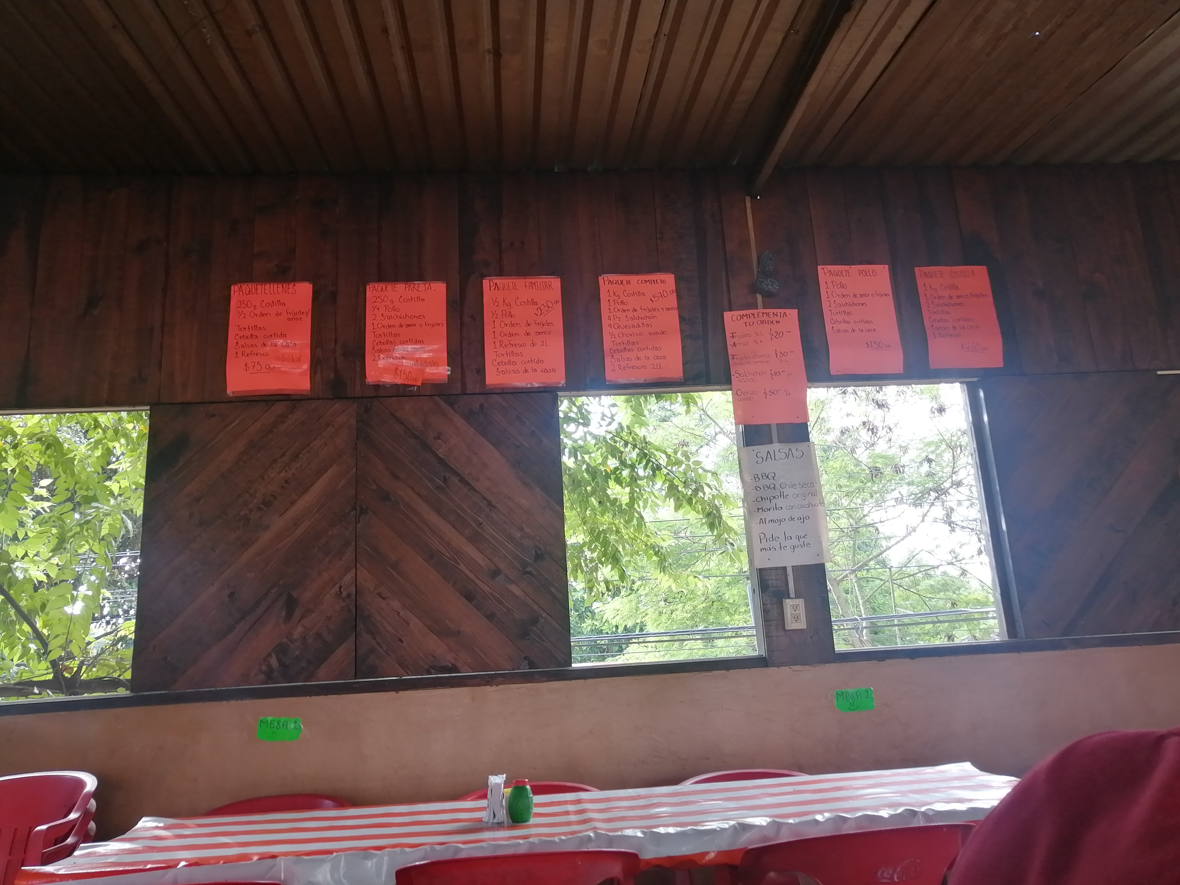 Los Originales Pollos y Costillas al carbón 'Maty' image 2