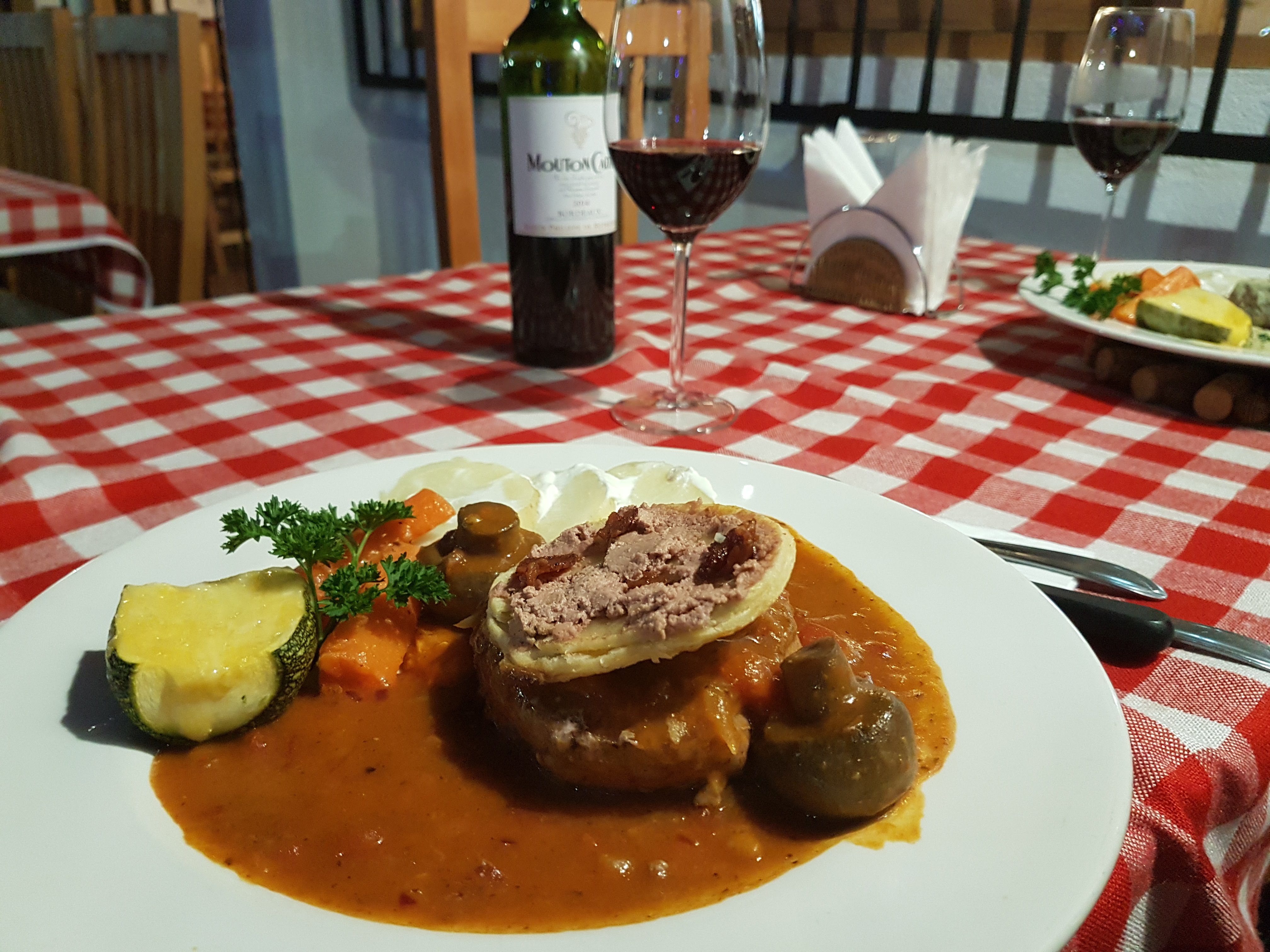 Bistrot Chez Pierre image 8