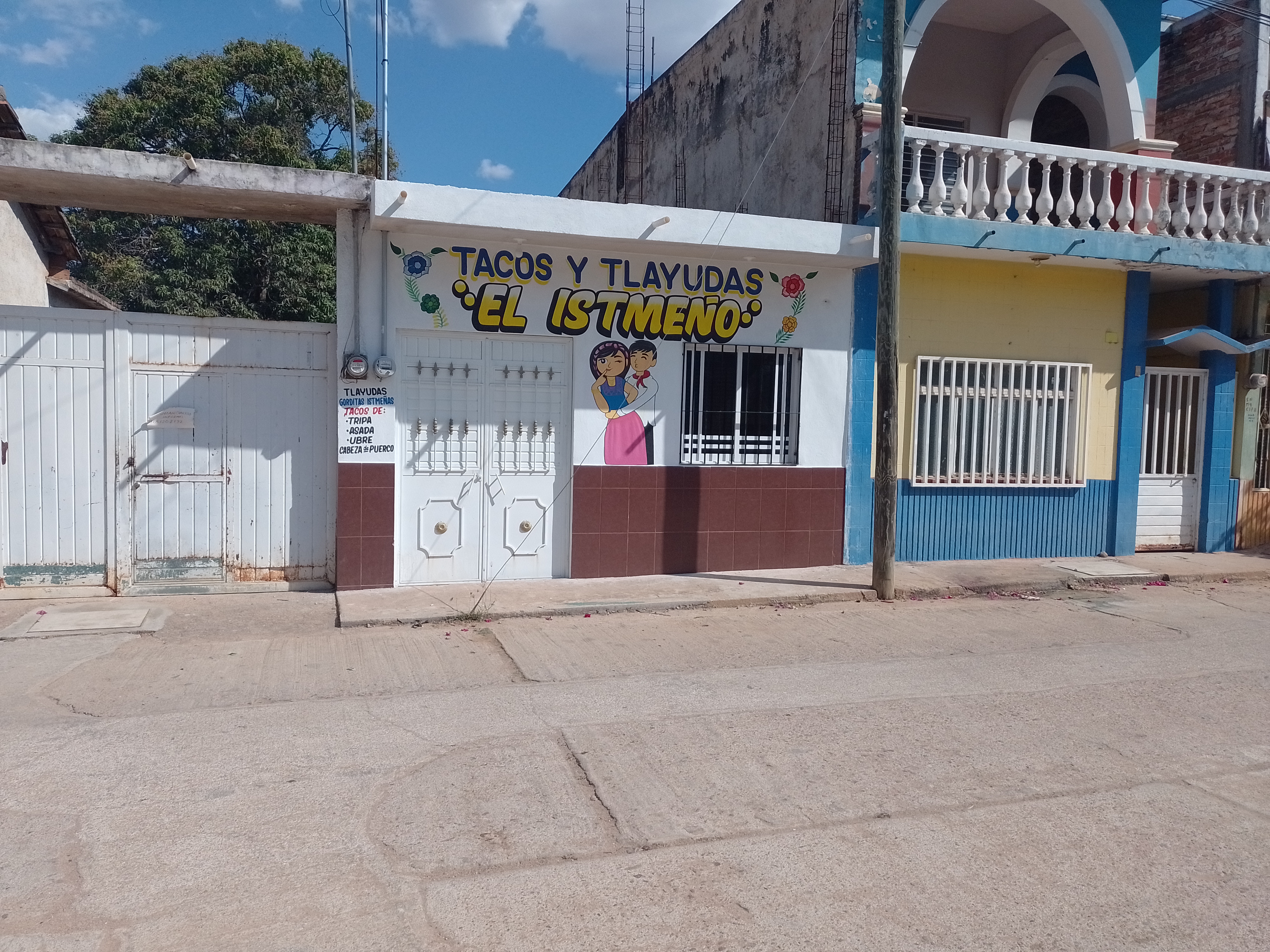 Tacos Y Tlayudas El Istmeño image 1
