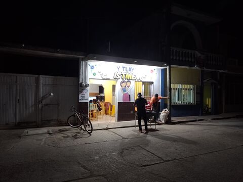 Tacos Y Tlayudas El Istmeño image 4