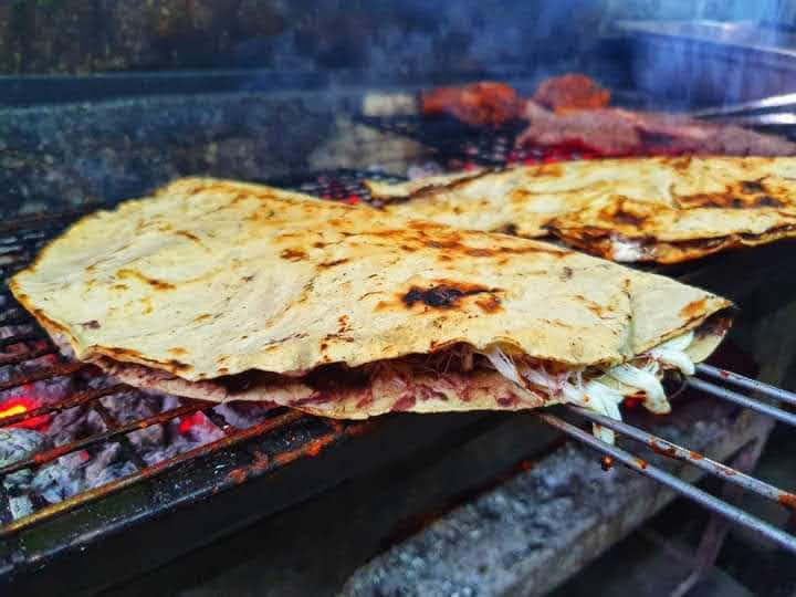 Tlayudas el güero image 2