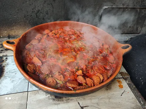El sazón de Lourdes image 1