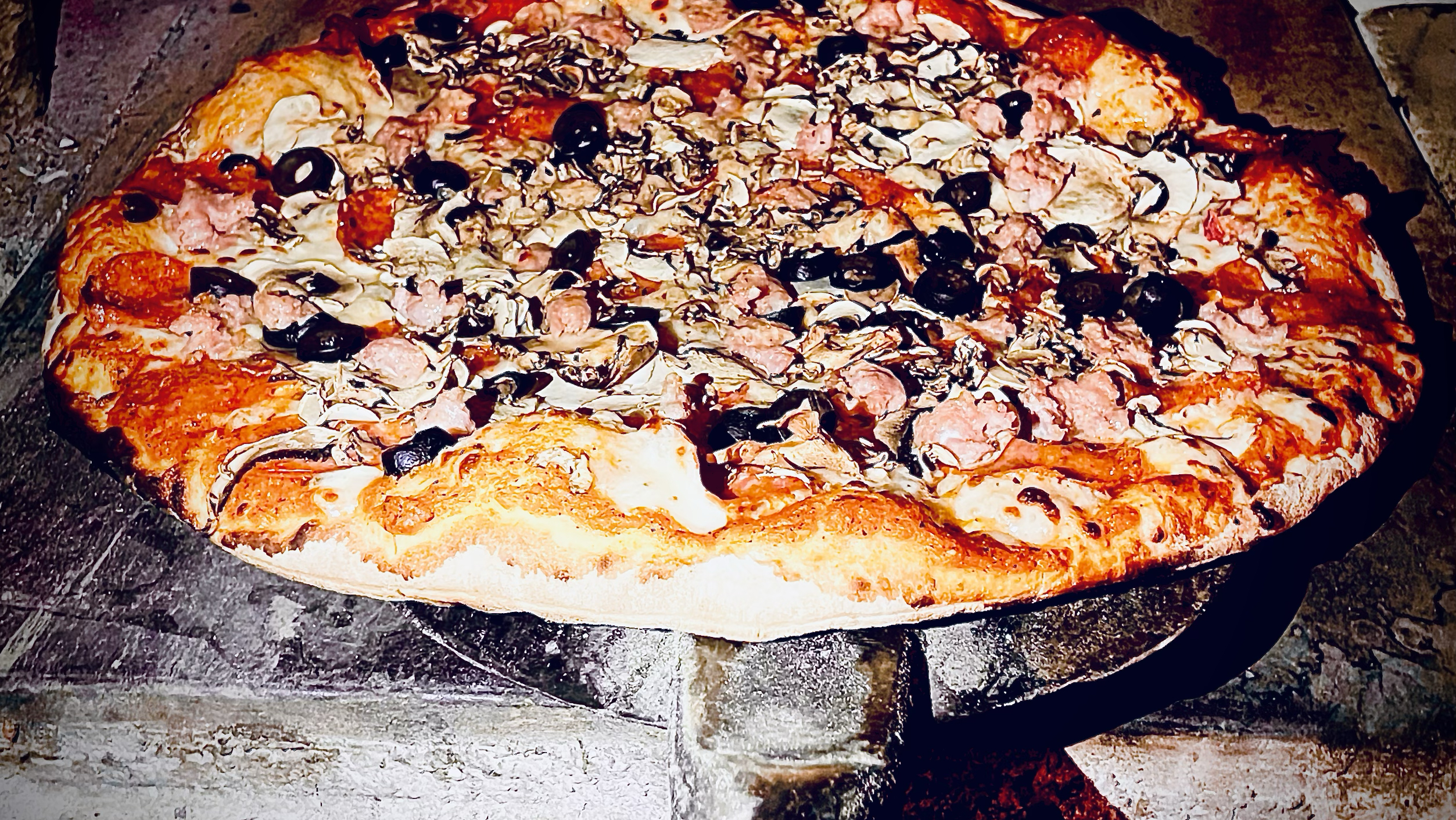 Inn Amore pizzas a la leña image 1