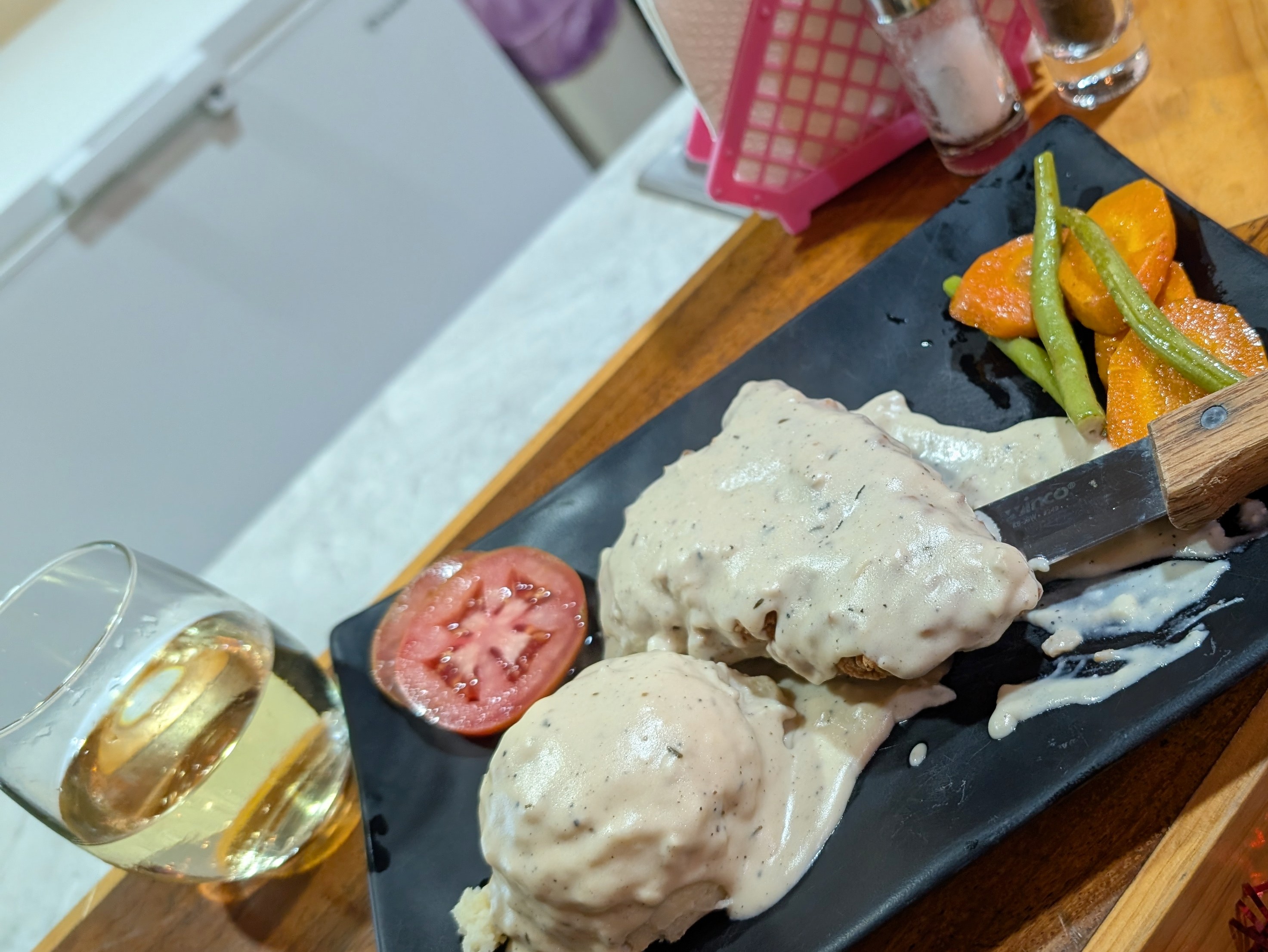 Side Street Escondido restaurante and bar image 2