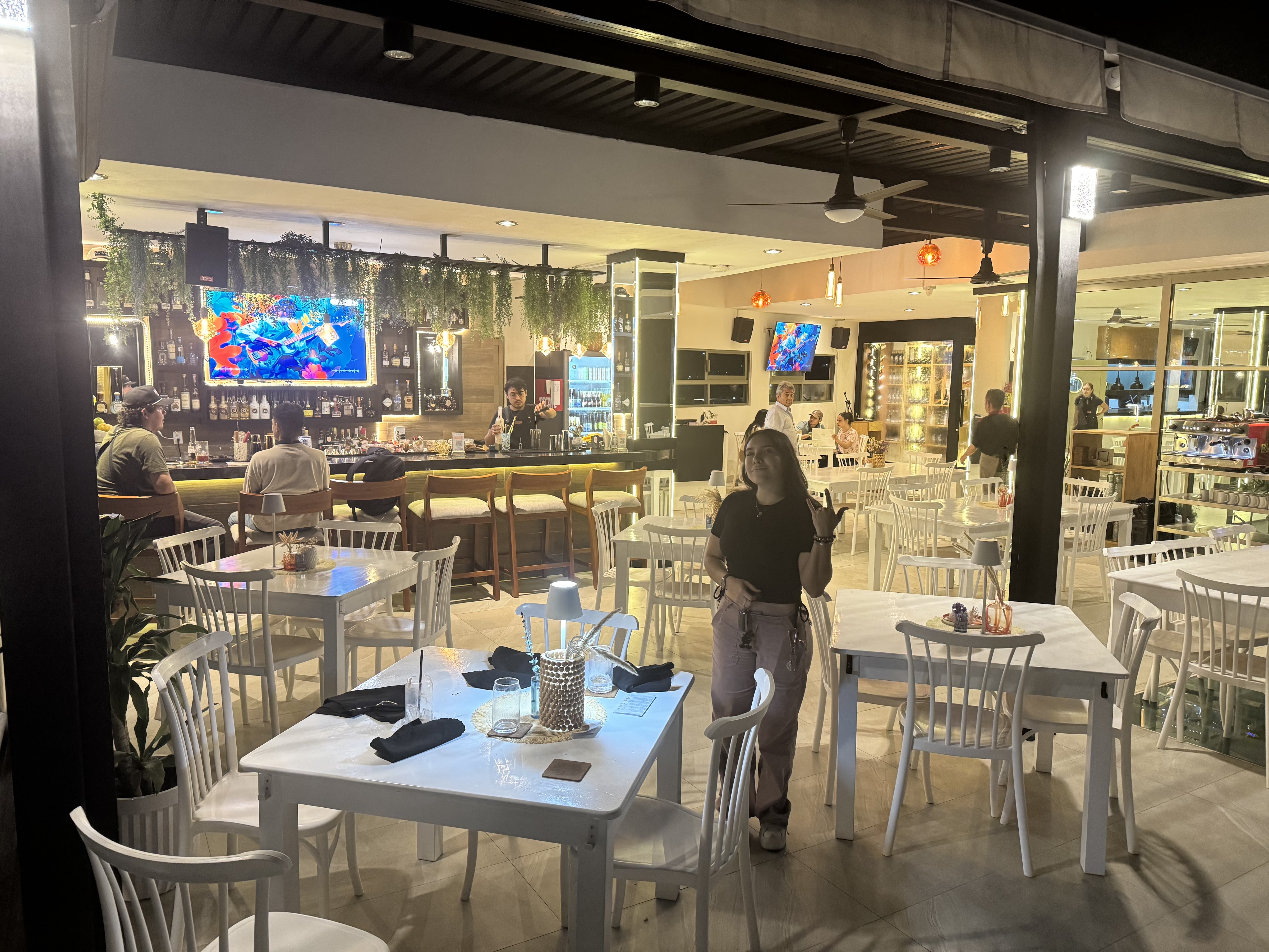 Koral Restaurant image 2