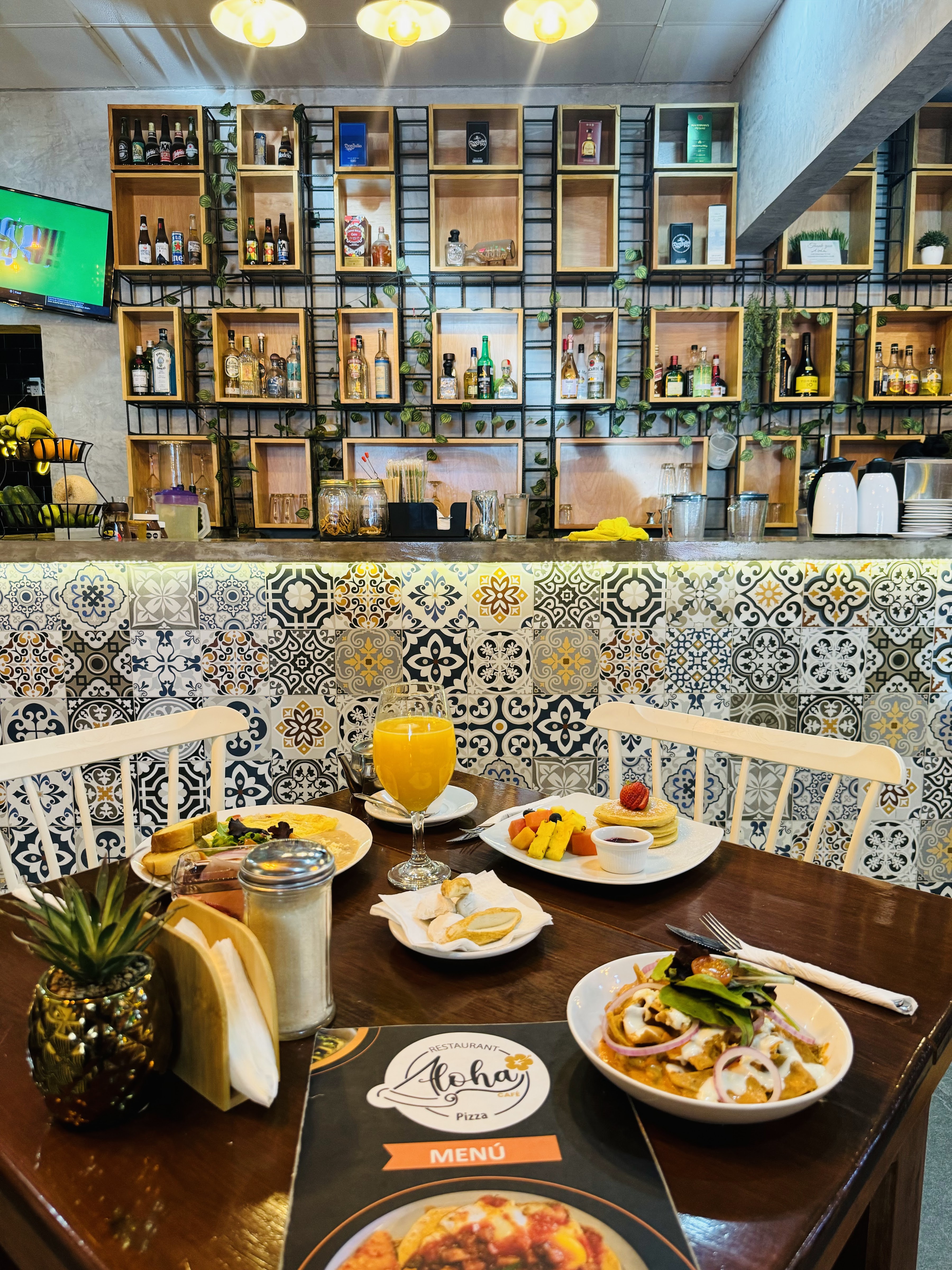 ALOHA Restaurant & Pizza image 8