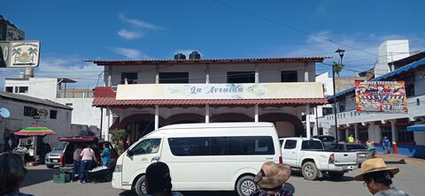 Restaurant La Avenida image 3