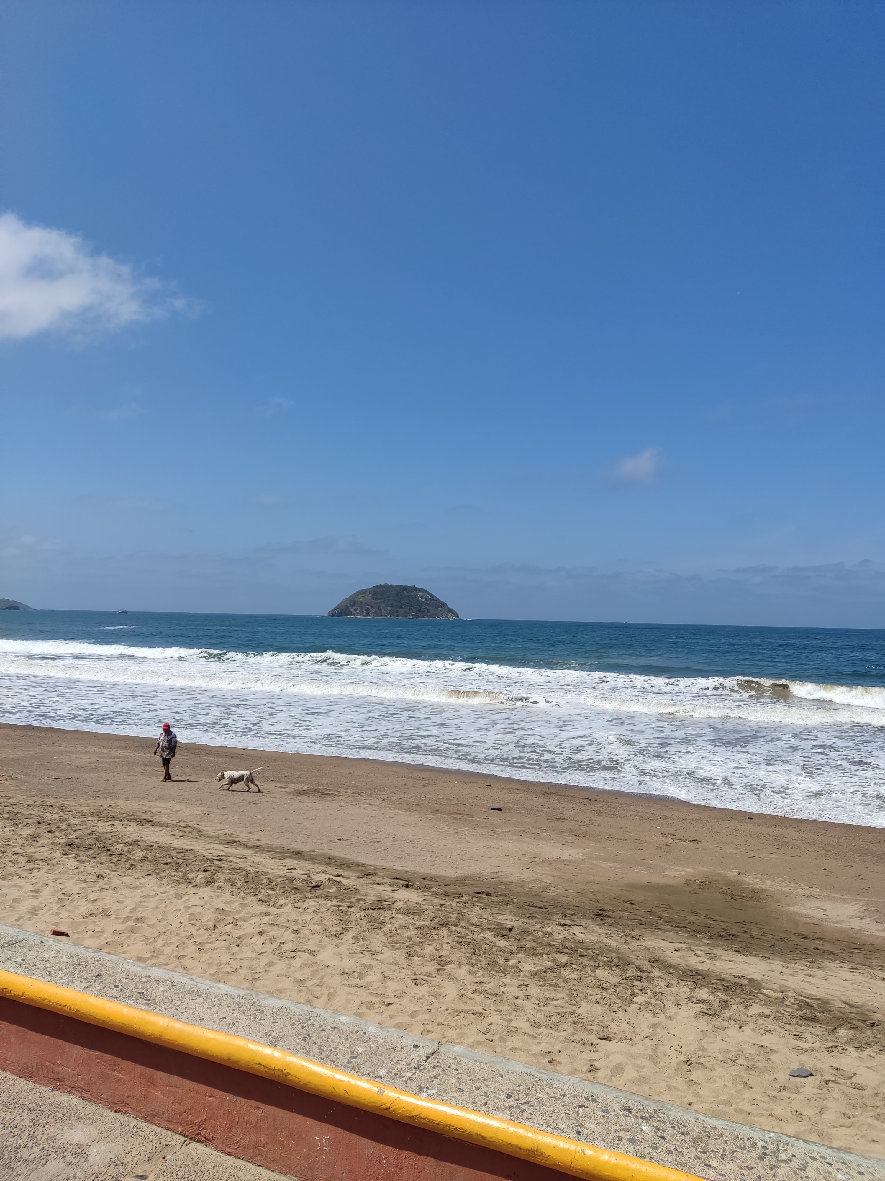 RESTAURANT LAS BRISAS BY TIKI image 2