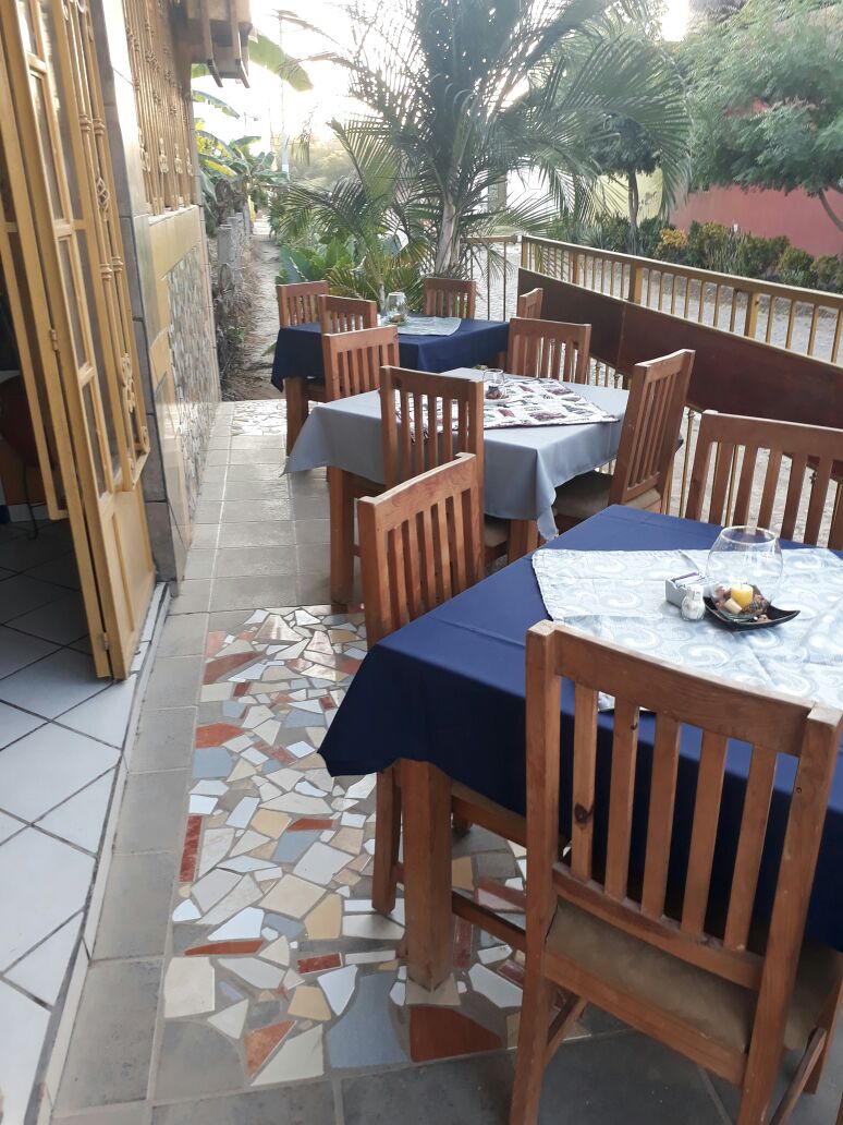 avanti trattoria restaurant image 8