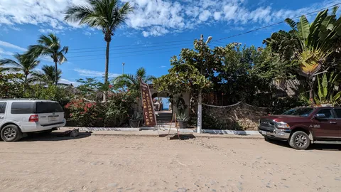 Kamaaina image 7