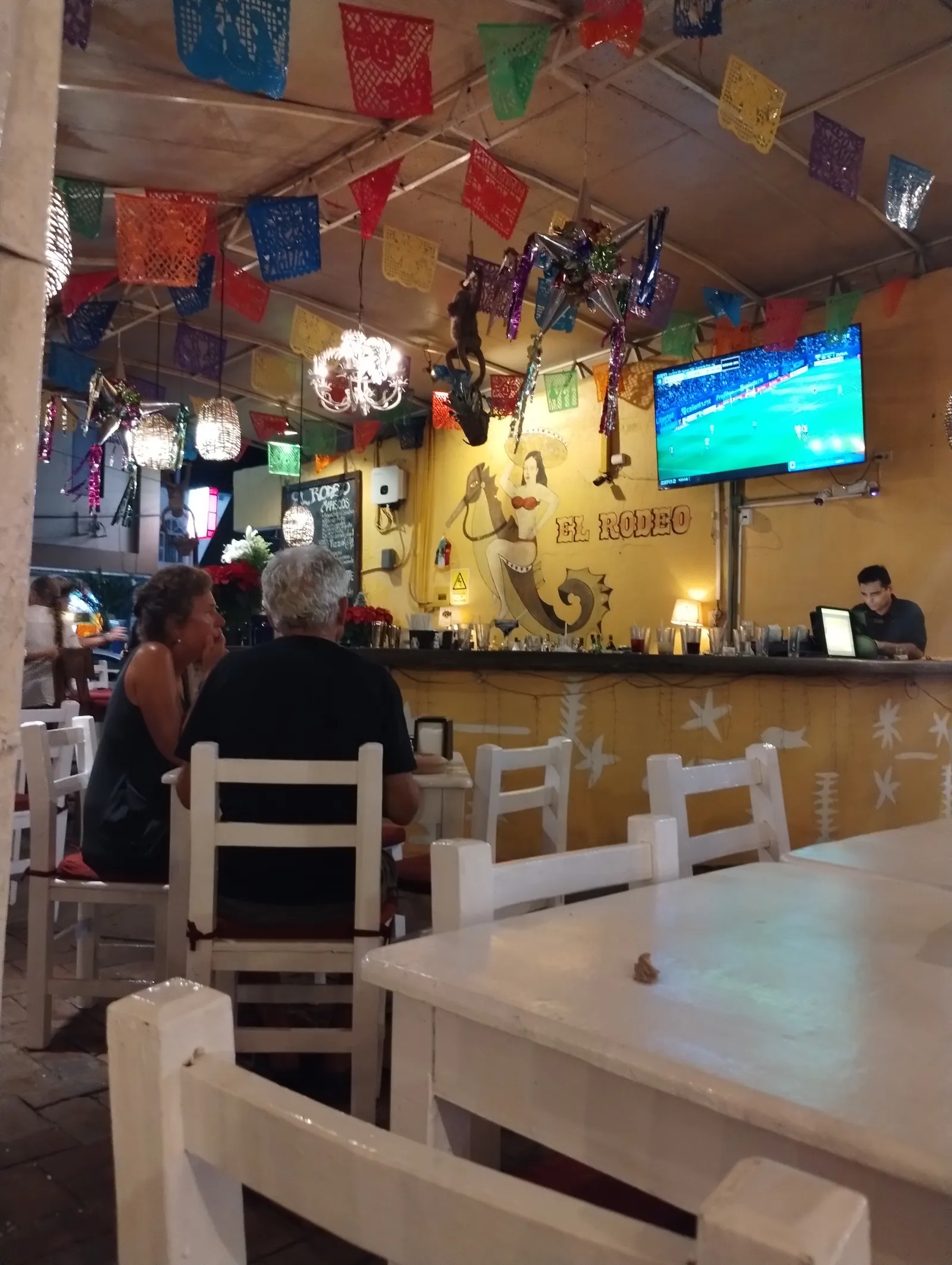 El Rodeo image 3