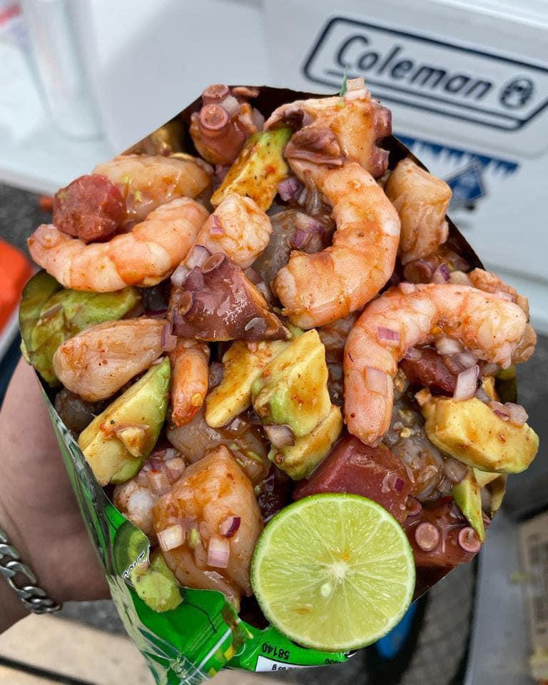 La mesita rosa de Marcela Palomera image 1