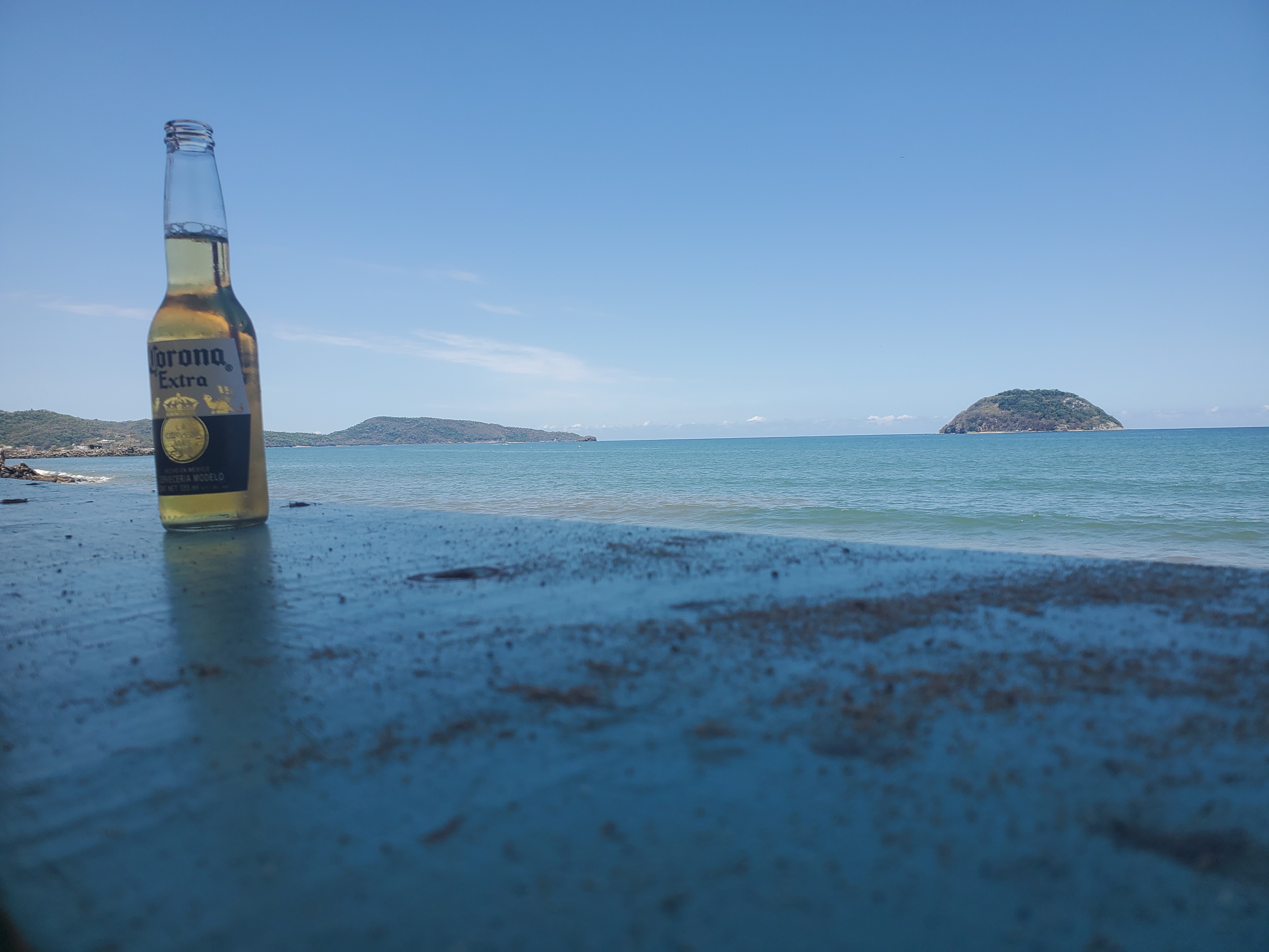 Rosas Beach Bar image 6