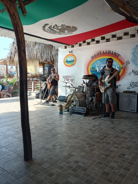 Restaurant El Amigo Vargas image 8