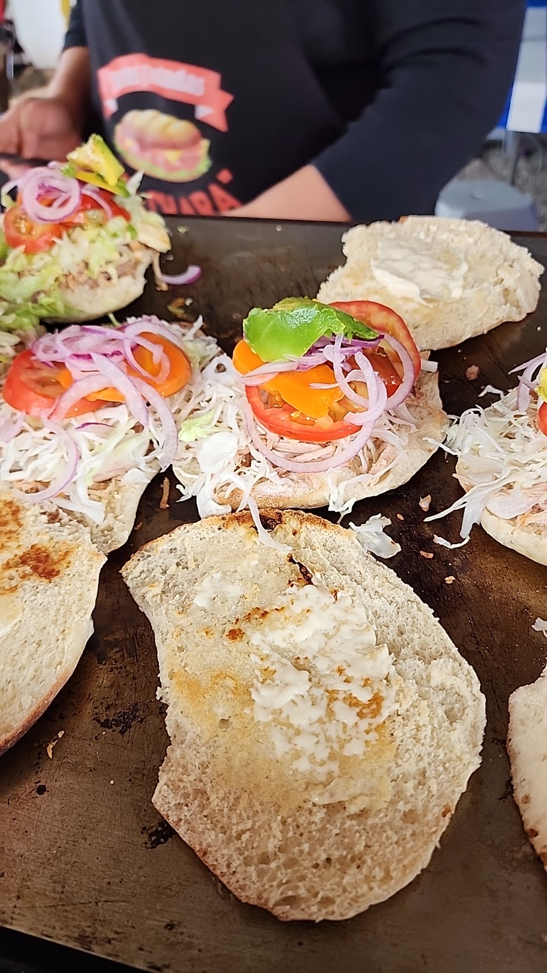 Tortas y tostadas el chara image 1