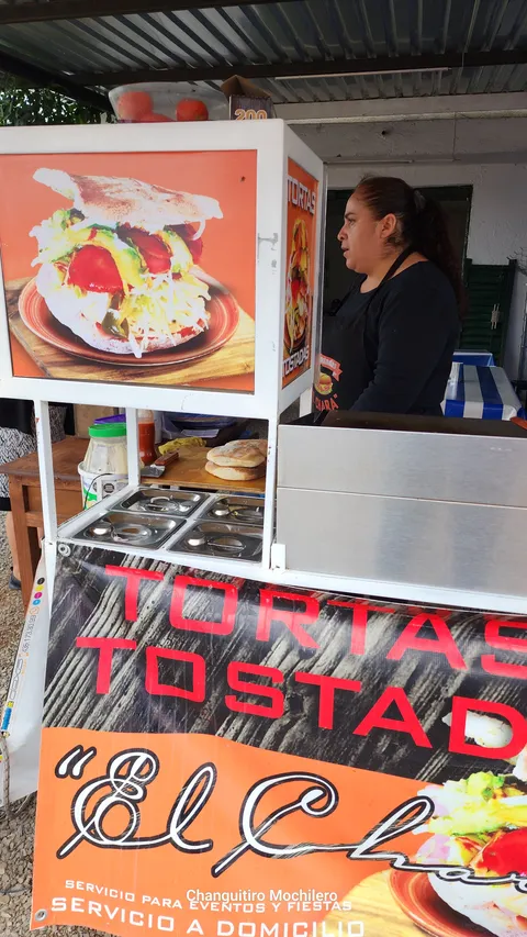 Tortas y tostadas el chara image 3