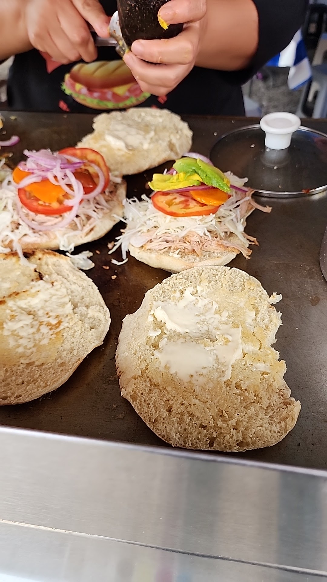 Tortas y tostadas el chara image 5