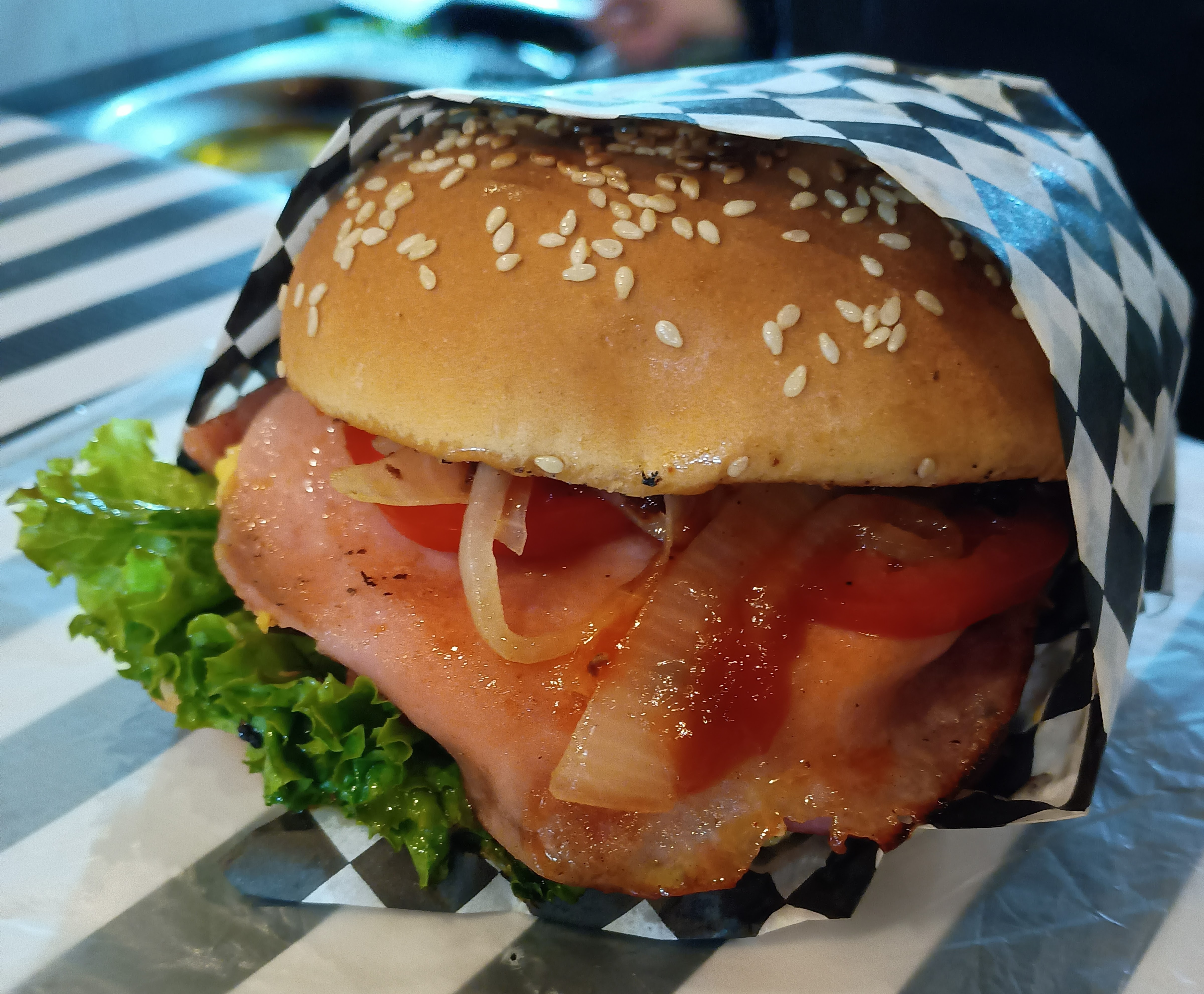 Burger's la Pasadita image 2