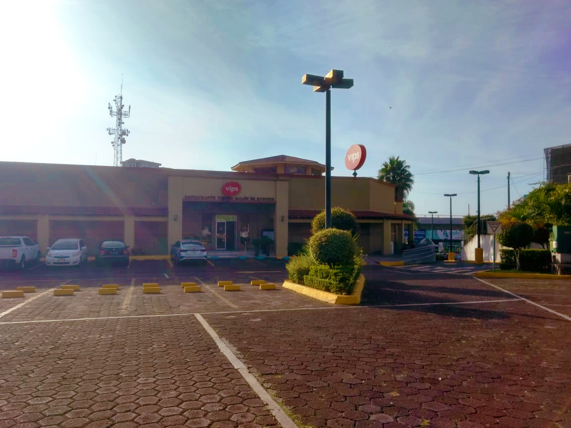 Vips Xalapa Plaza Crystal image 8