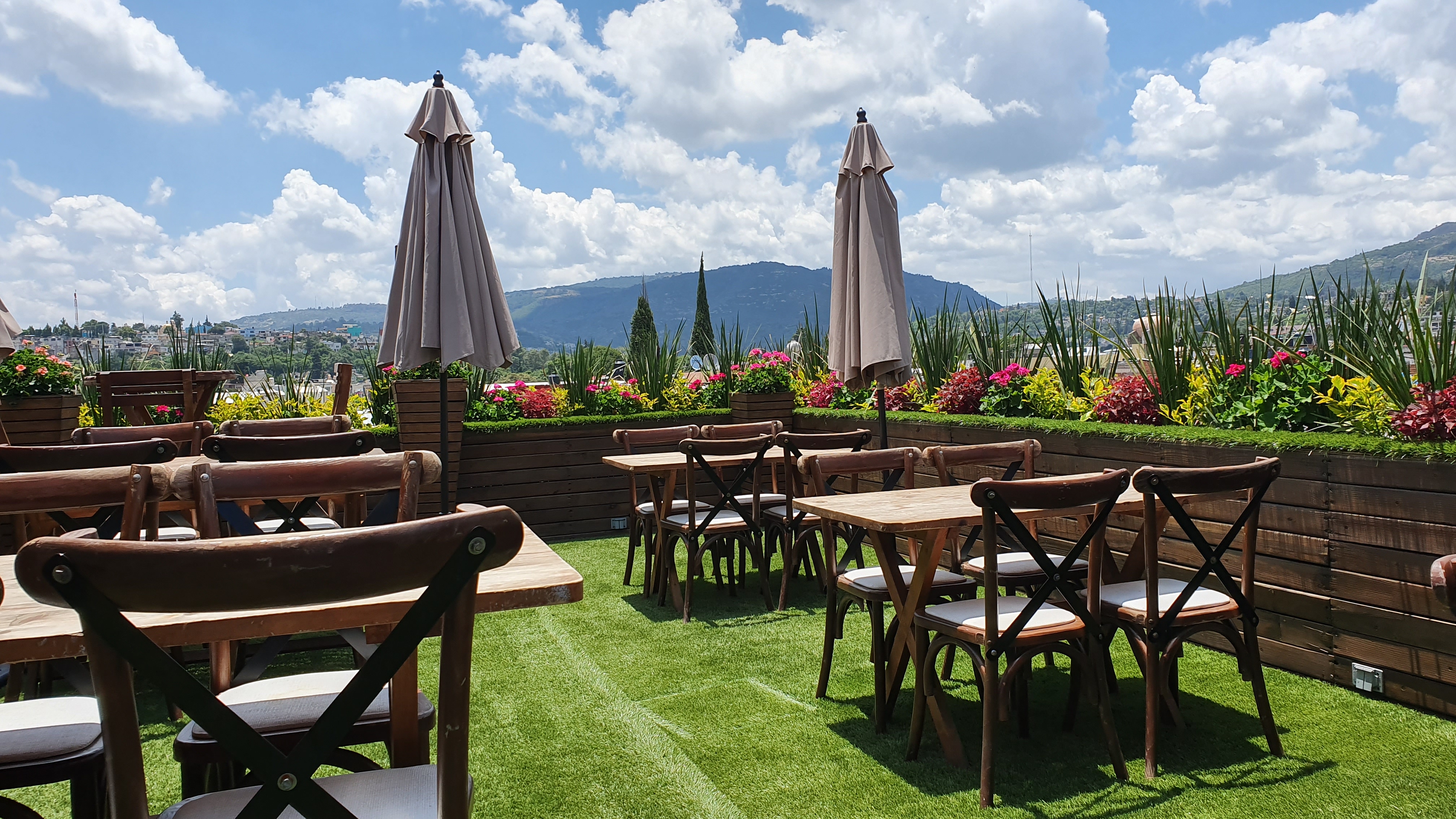 Vinos y Piedra image 1