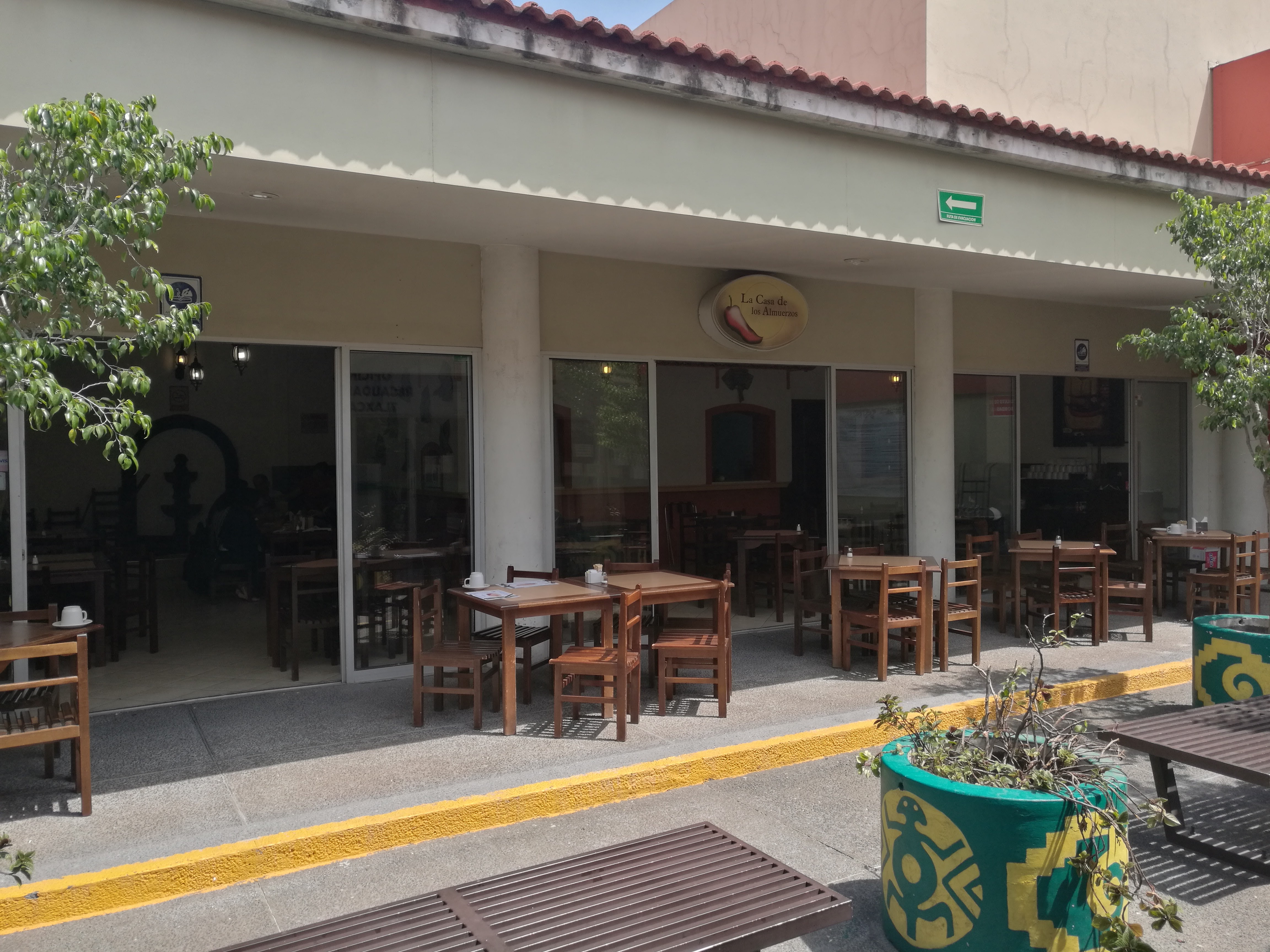 La Casa de Los Almuerzos image 1