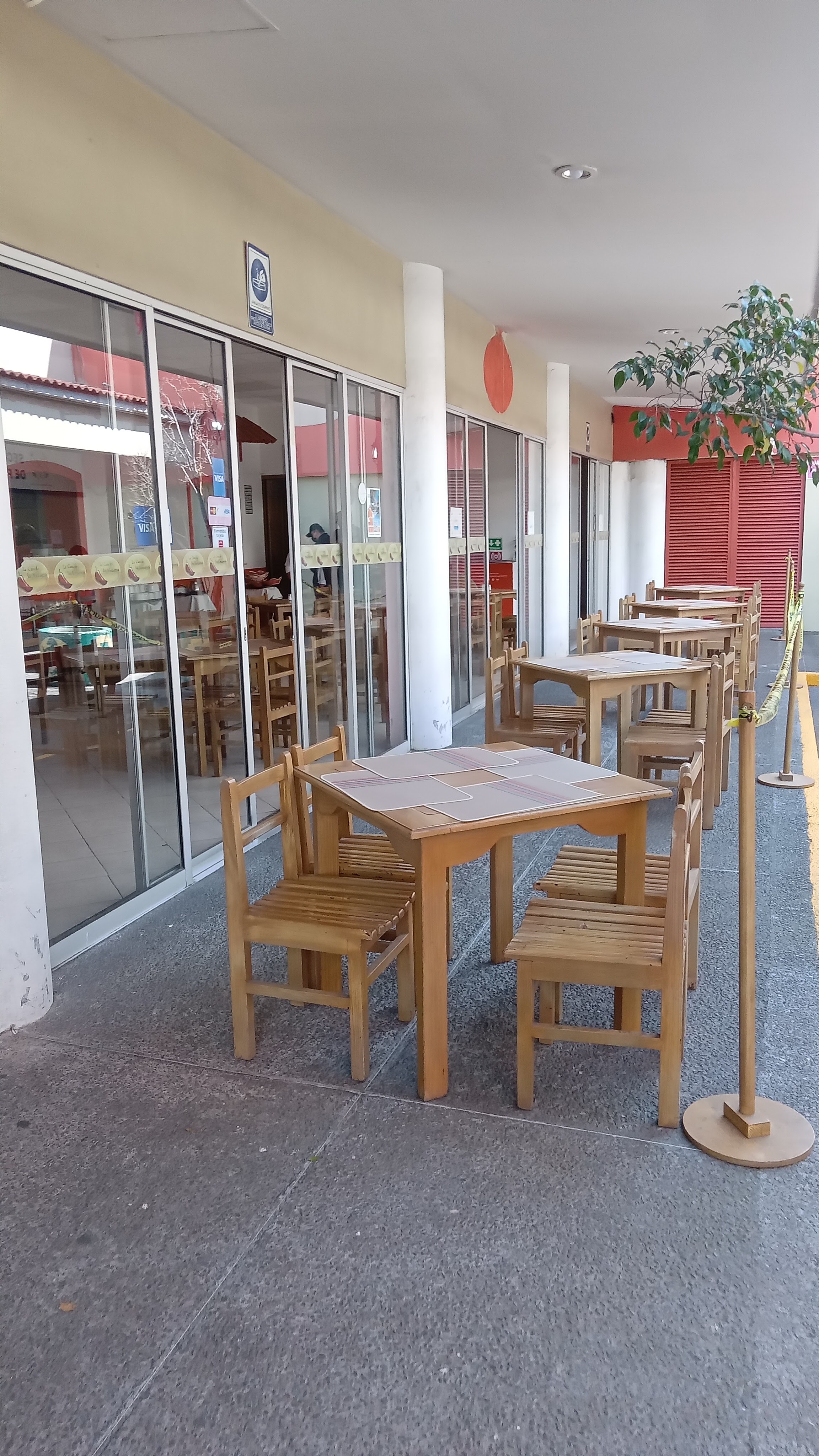 La Casa de Los Almuerzos image 5