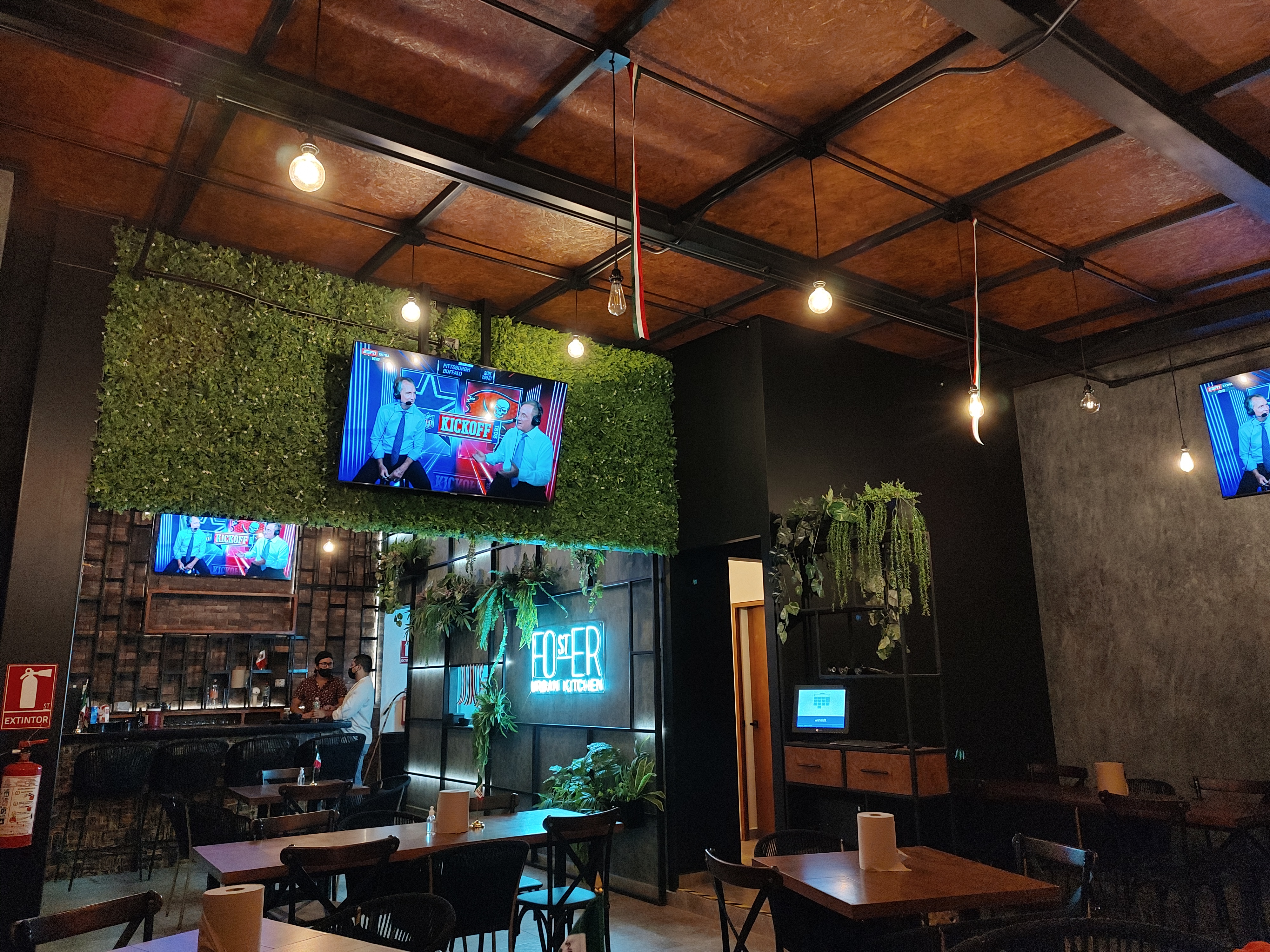 FOSTER AND SEAFOOD image 1