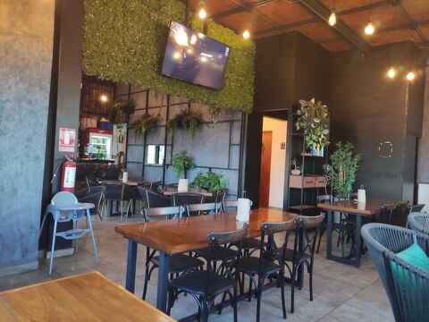 FOSTER AND SEAFOOD image 4