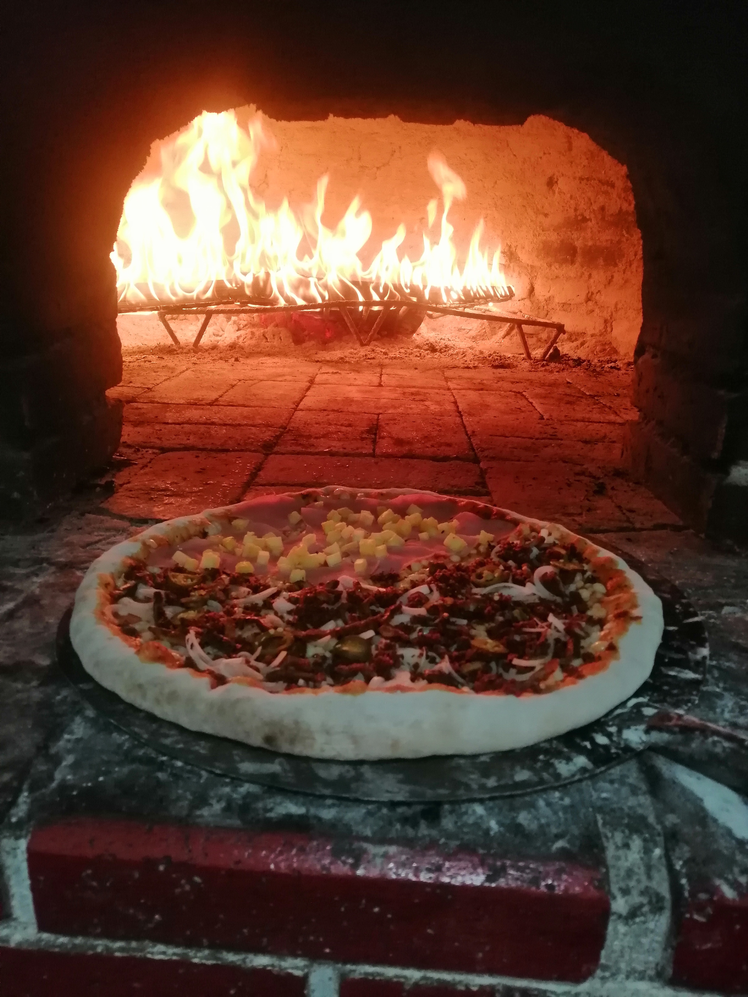 Pizzería "El Ranchero" image 4