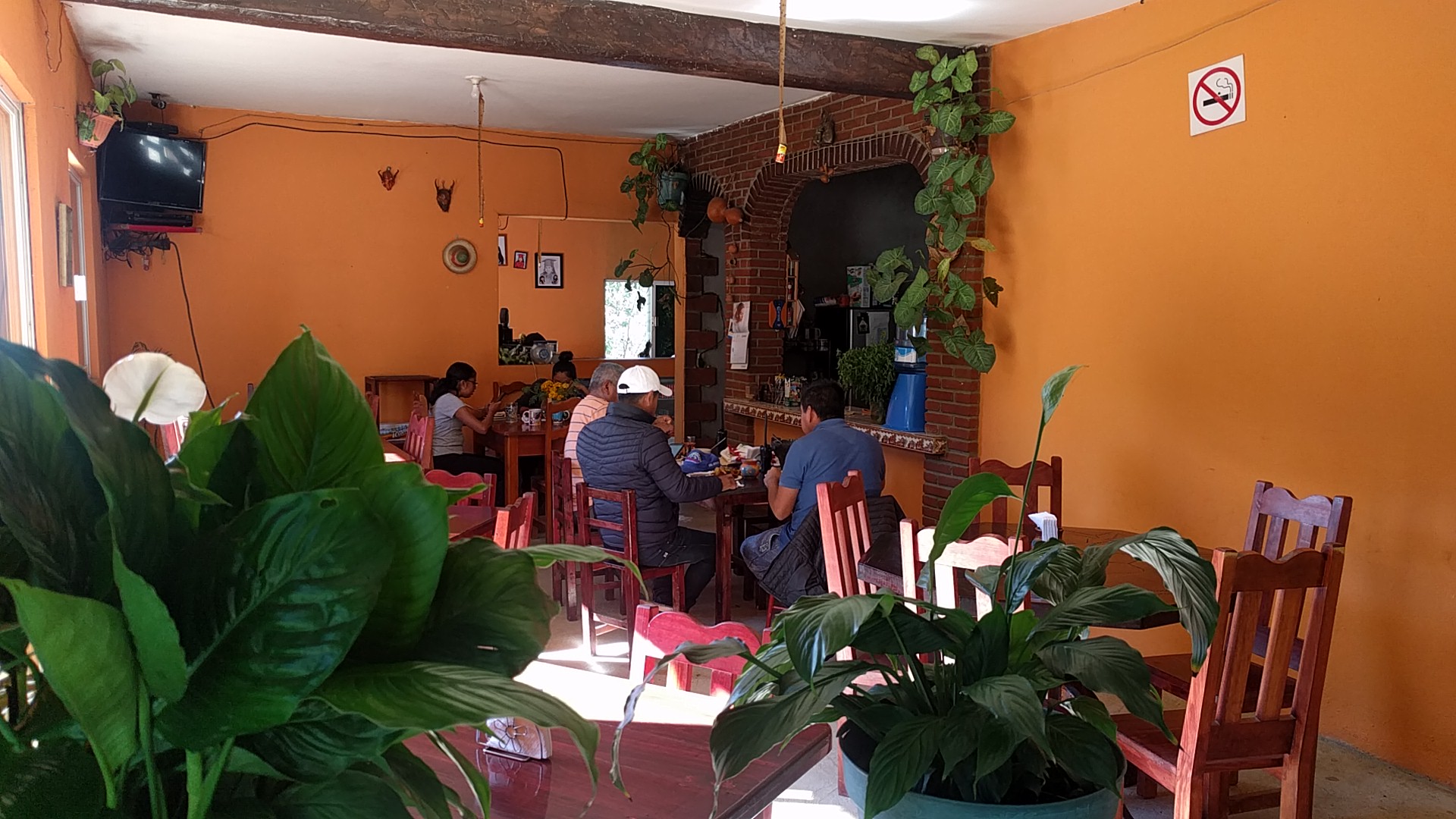 RESTAURANT LIZ image 7