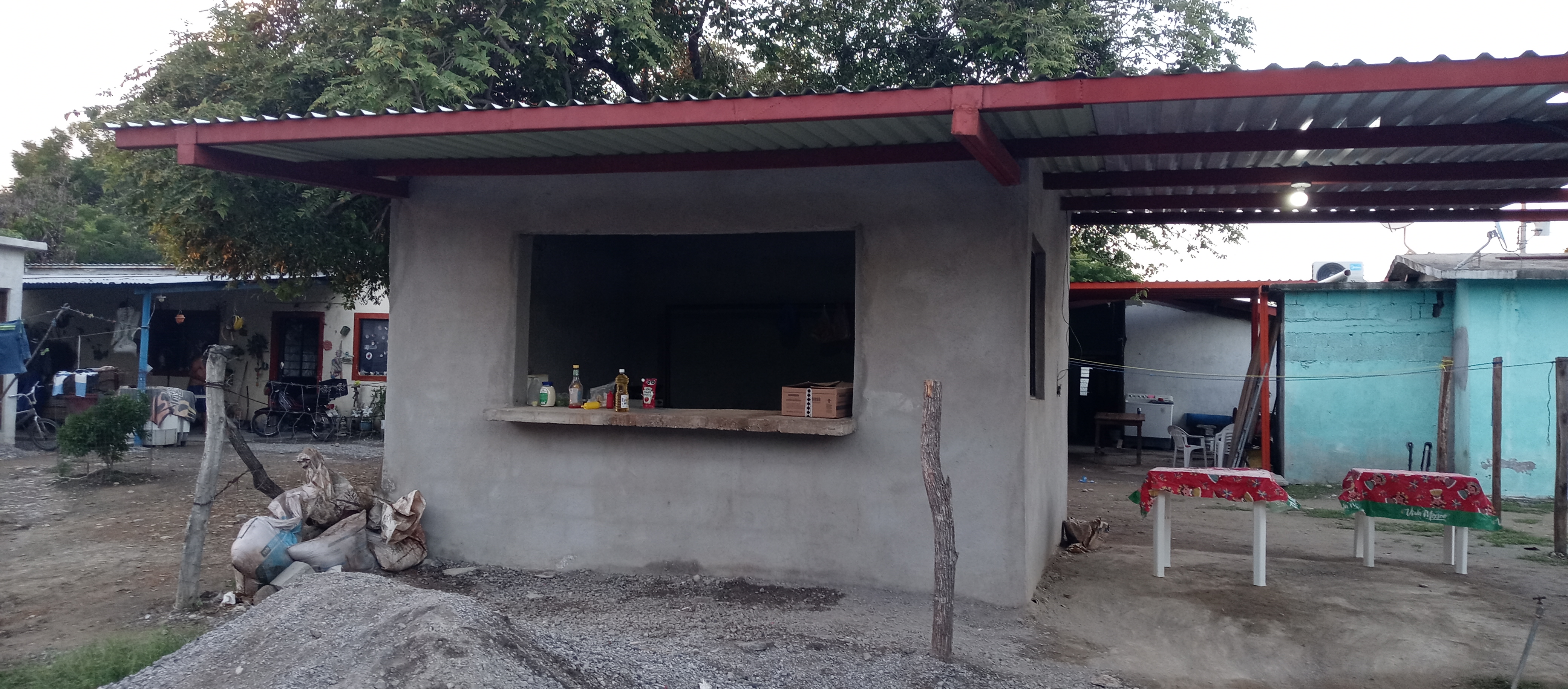 Cenaduria la muñeca image 2