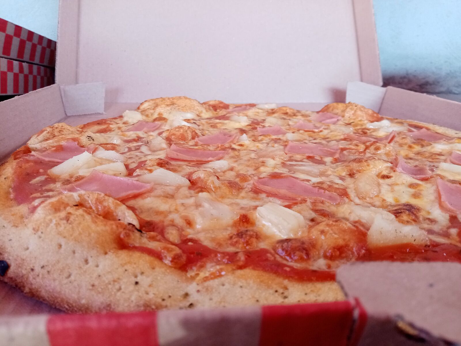 Meduz pizza image 2