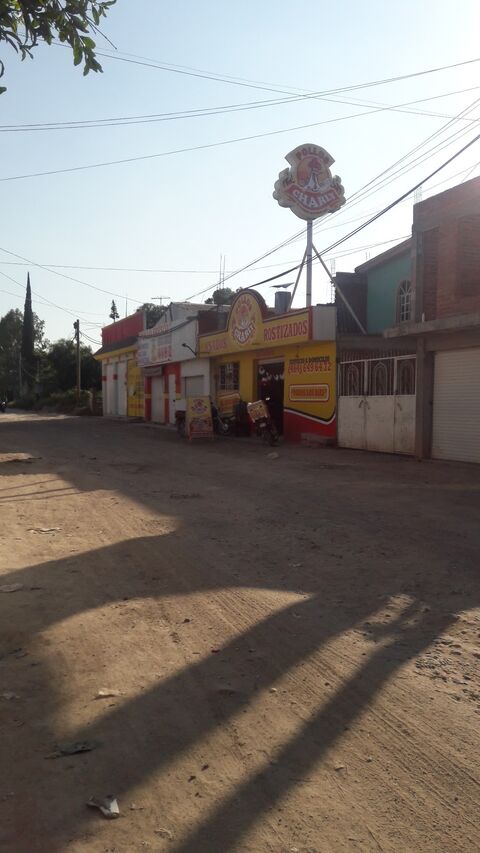 Pollos Charly image 1