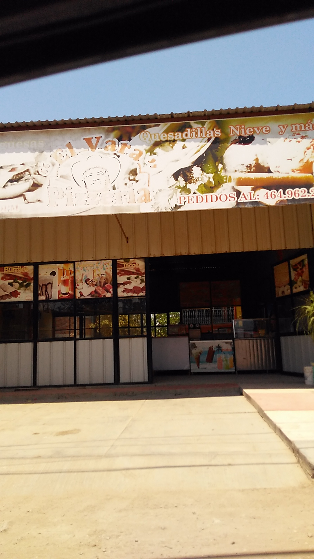 Pizzería "El Vara" image 2