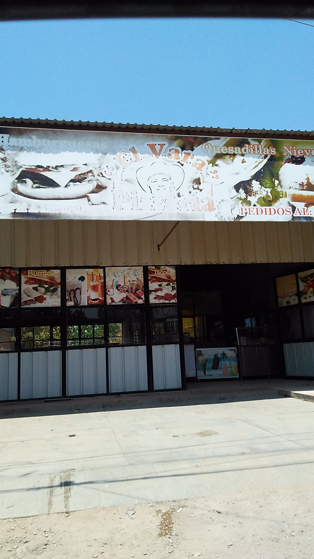 Pizzería "El Vara" image 6