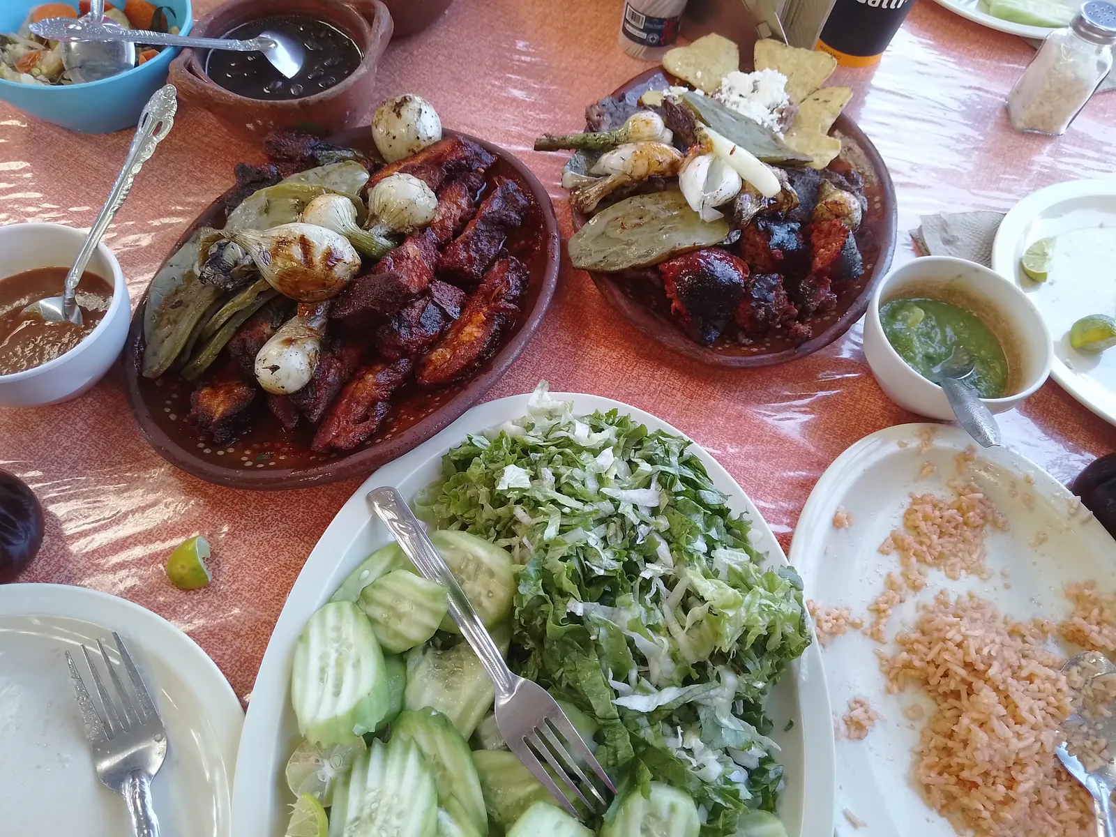 Pollos Sinaloa, pollos, conejos y carnes asadas. image 2