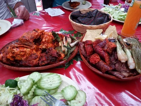 Pollos Sinaloa, pollos, conejos y carnes asadas. image 3
