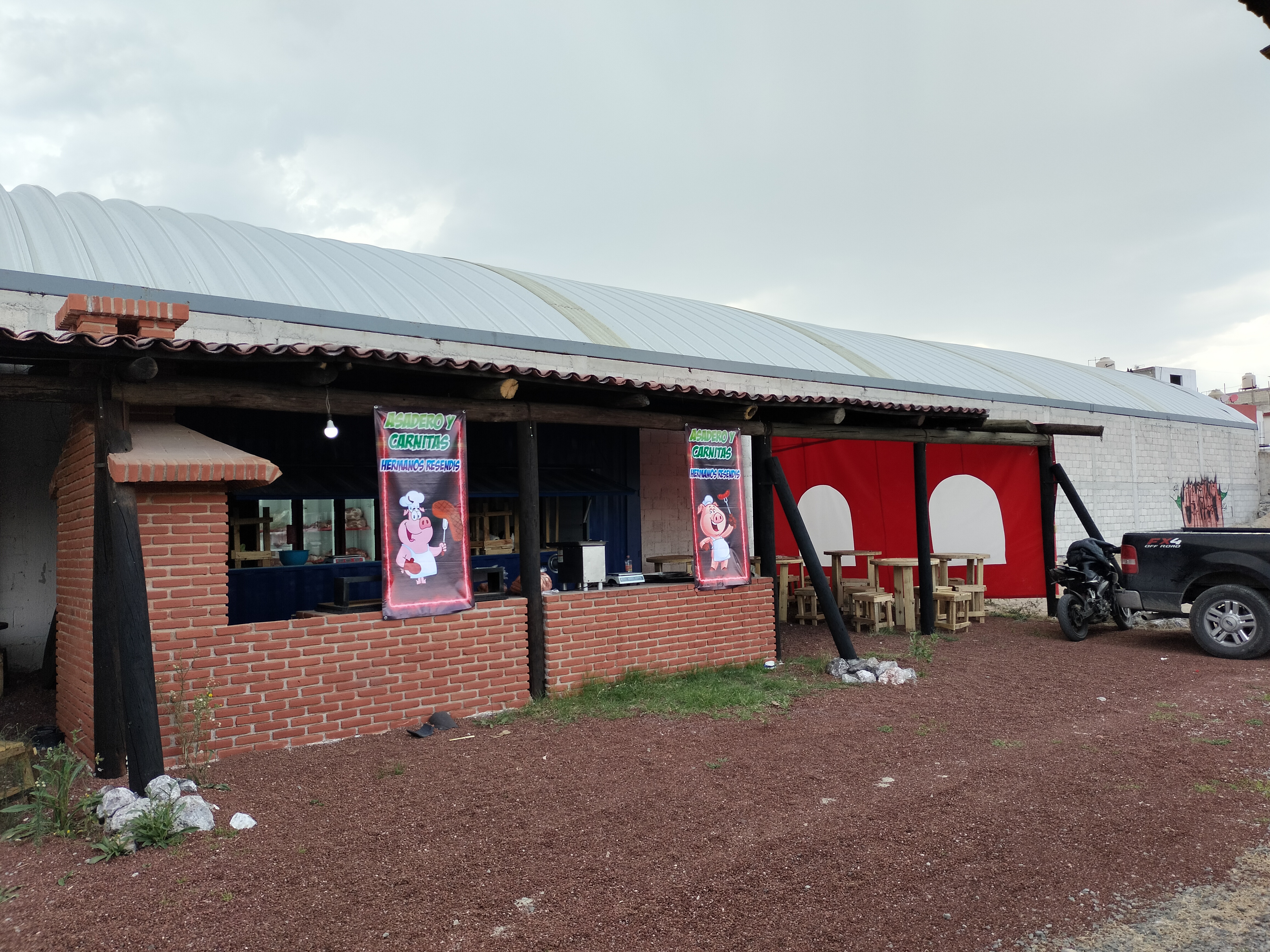 Asadero y carnitas " HERMANOS RESENDIS" image 2