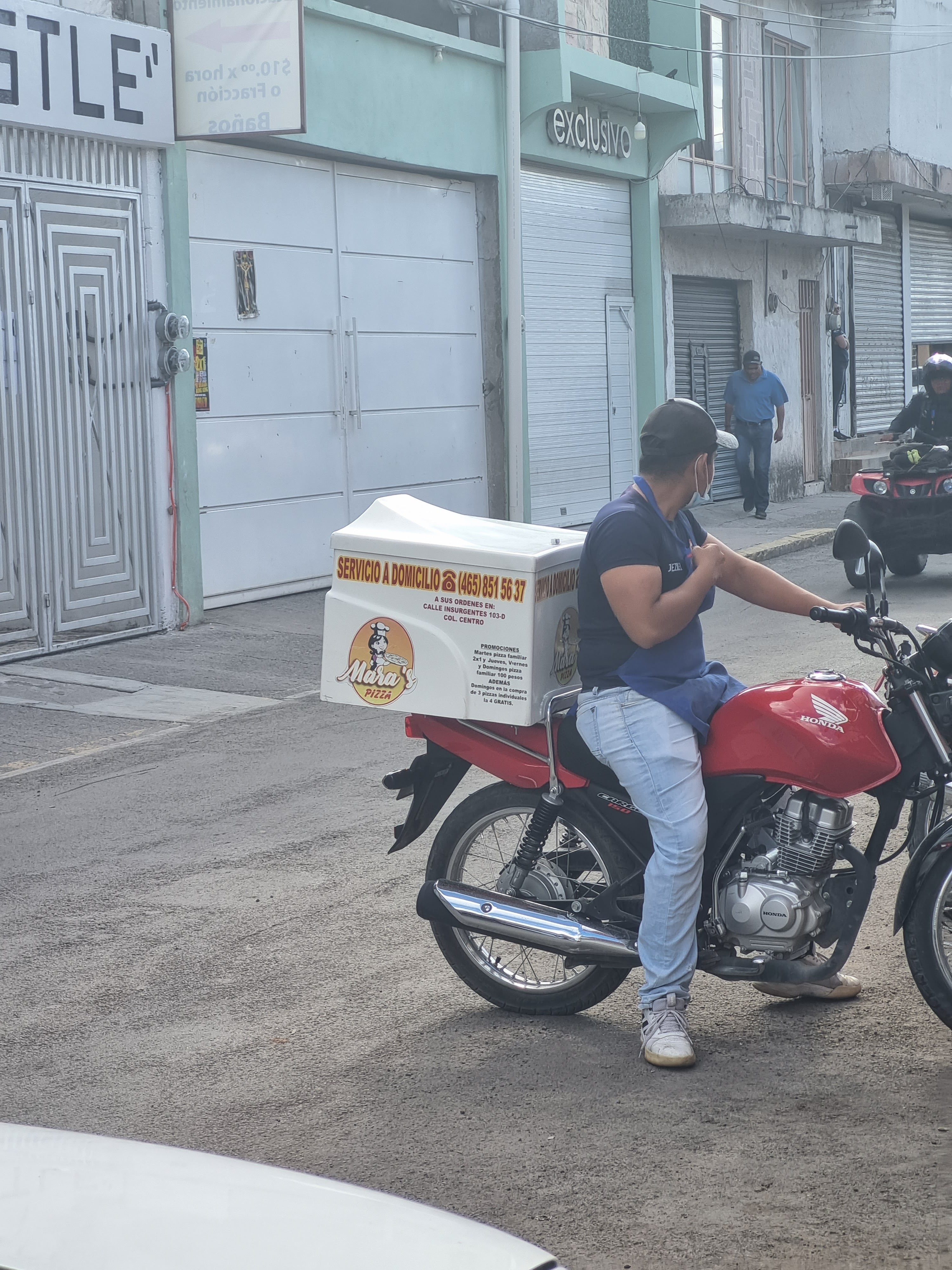 Mara's Pizza image 5