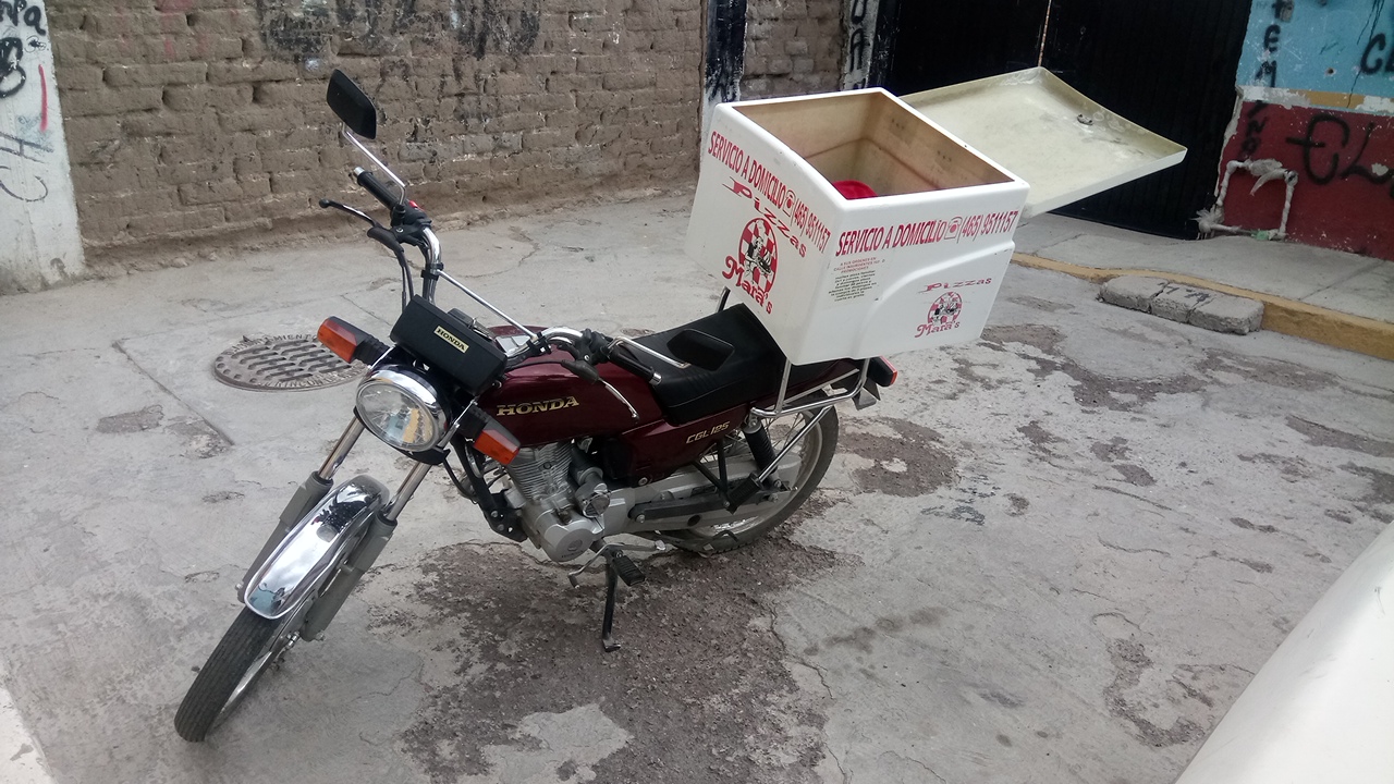 Mara's Pizza image 7