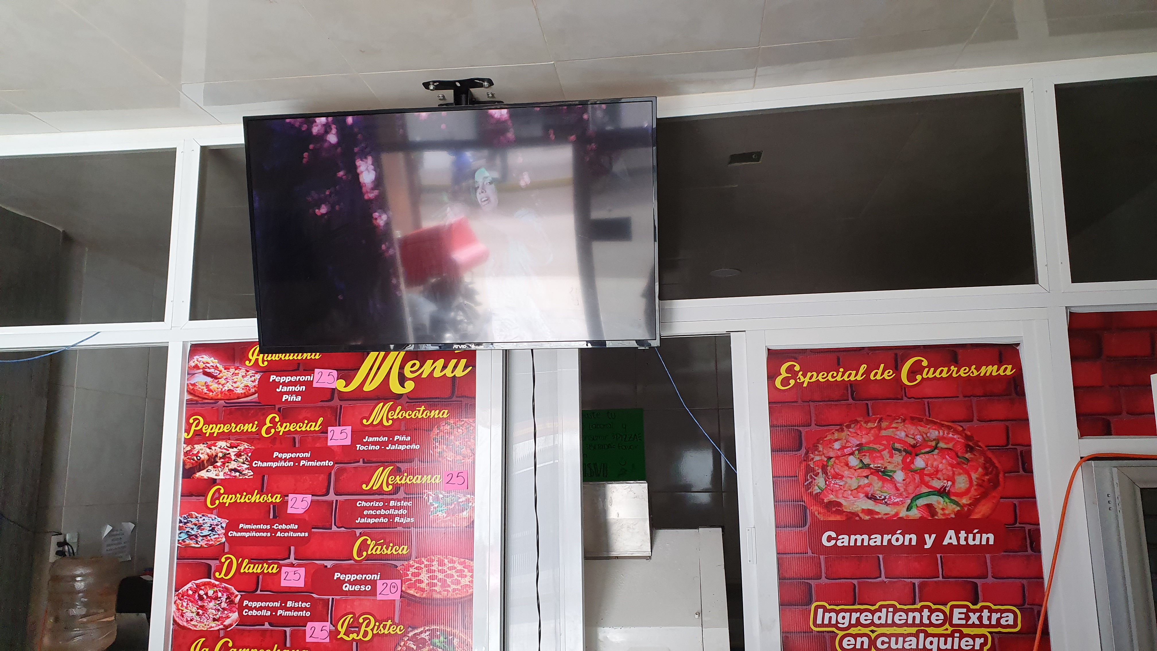 Pizzas "DOÑA LAURA" image 4