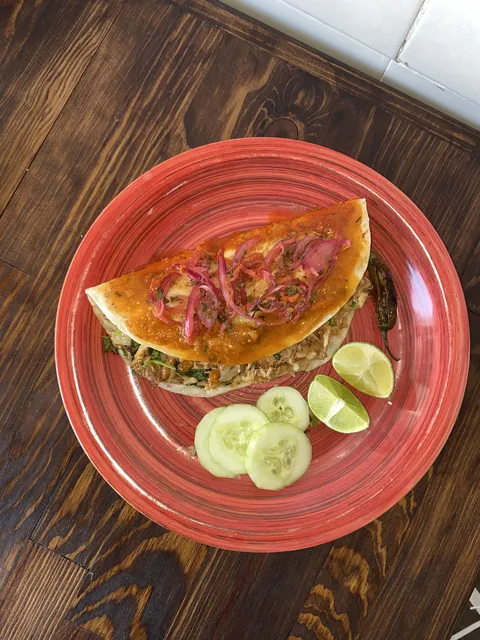 El Viejón Tortas Ahogadas de Lechón Adobado image 3