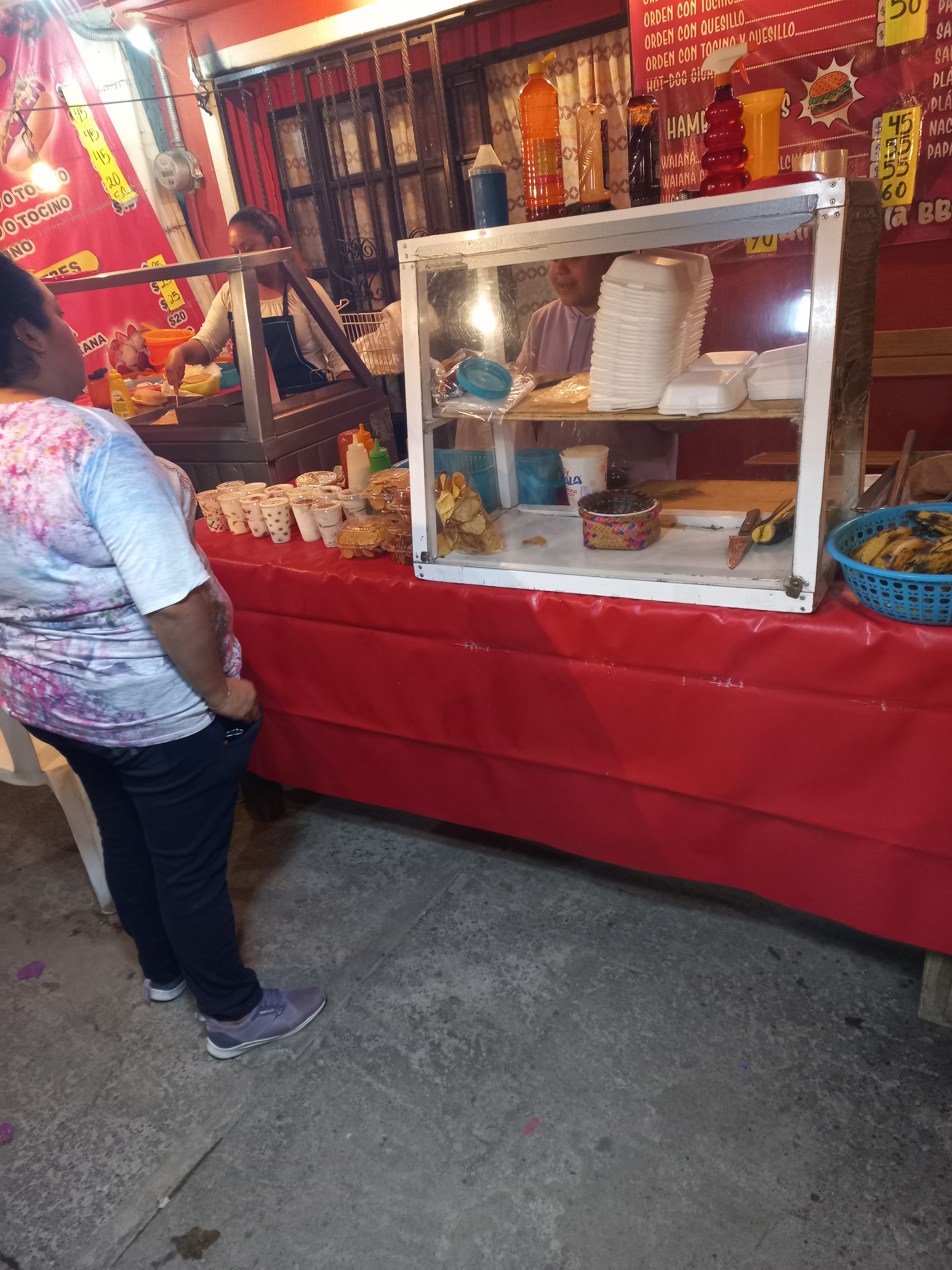 Hamburguesas y Antojitos JIREH image 2