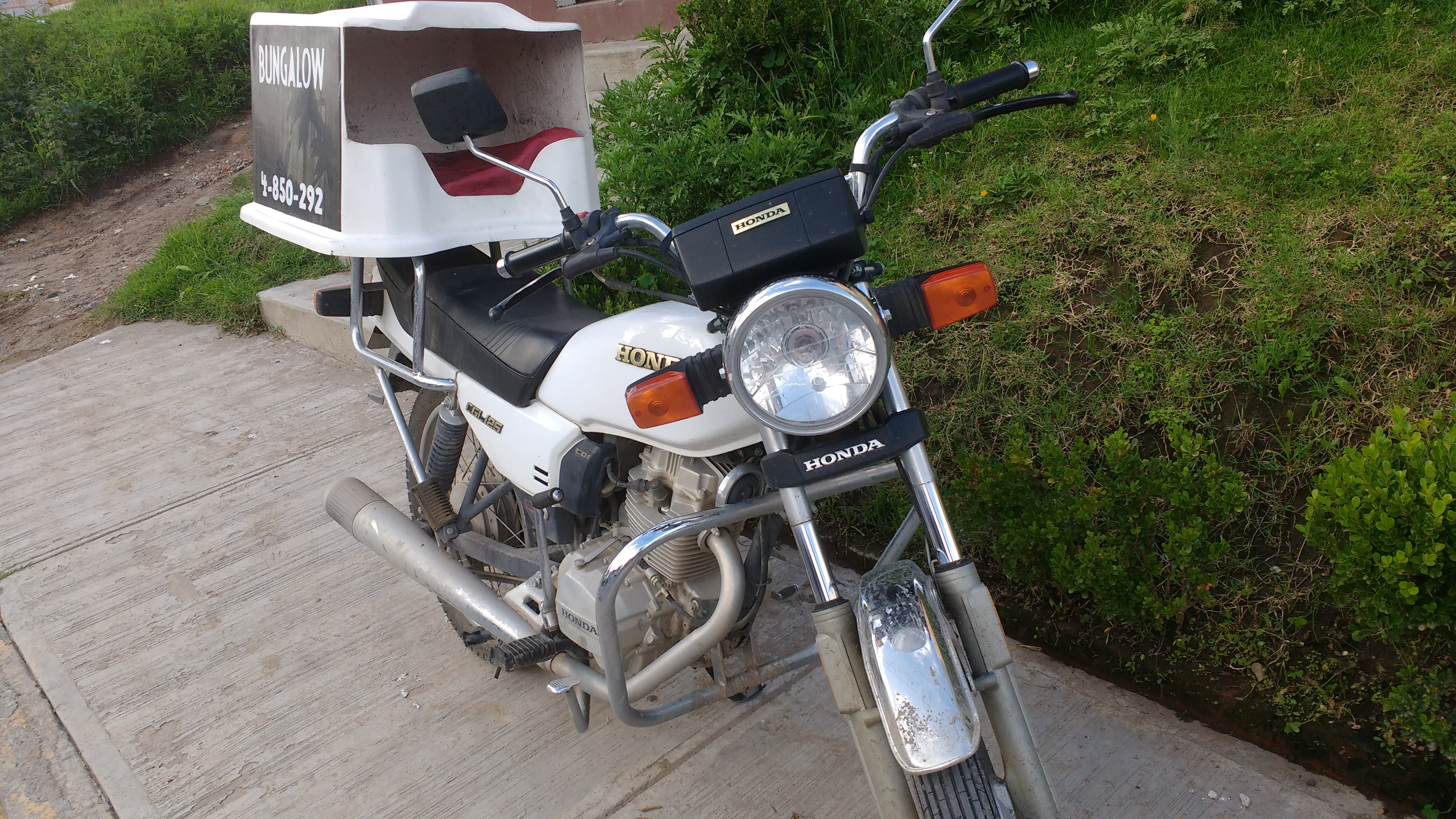 Bungalow Pizzeria image 7