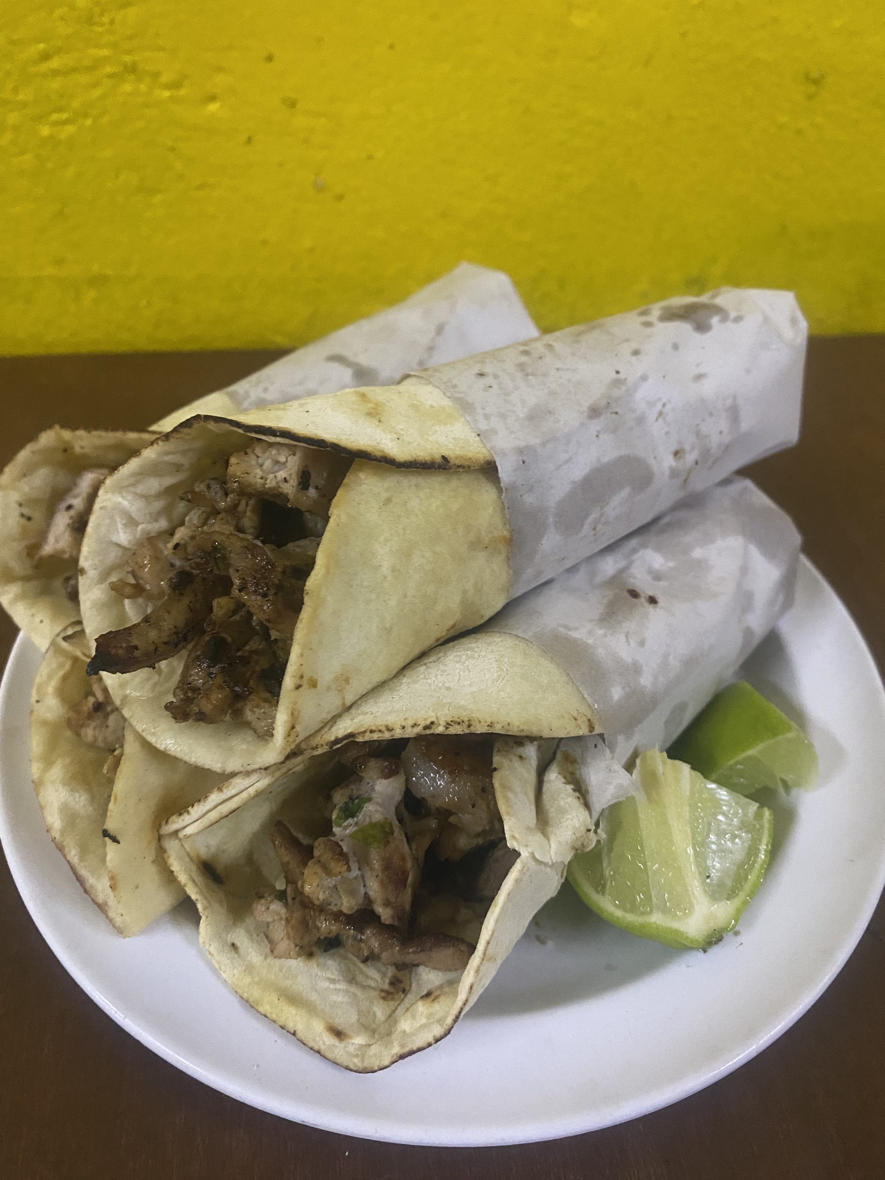 Taquería León image 1