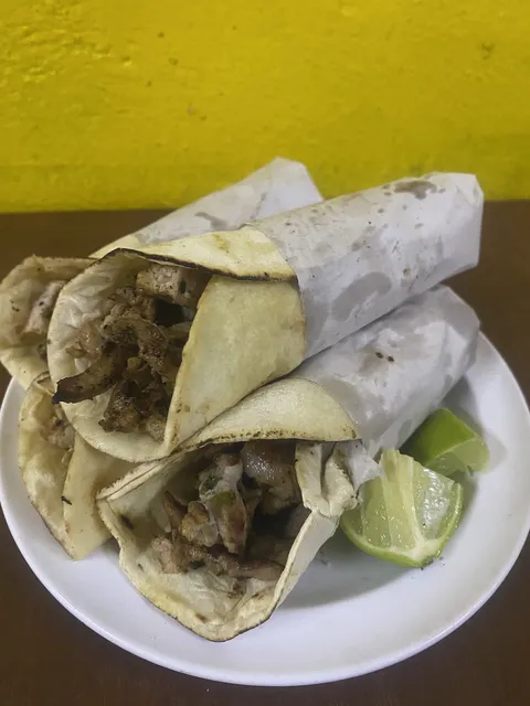 Taquería León image 1