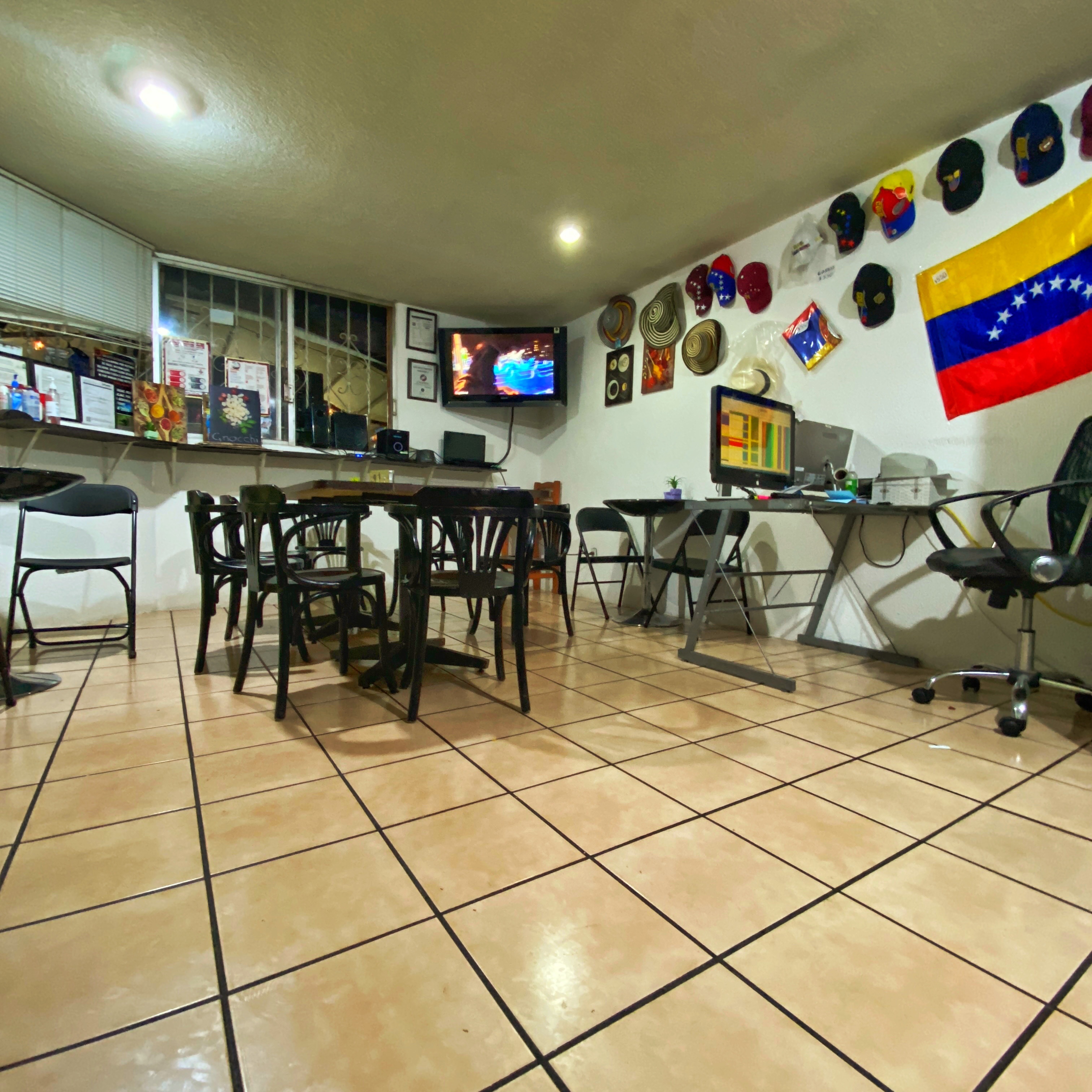 JARS Café - Restaurante image 5