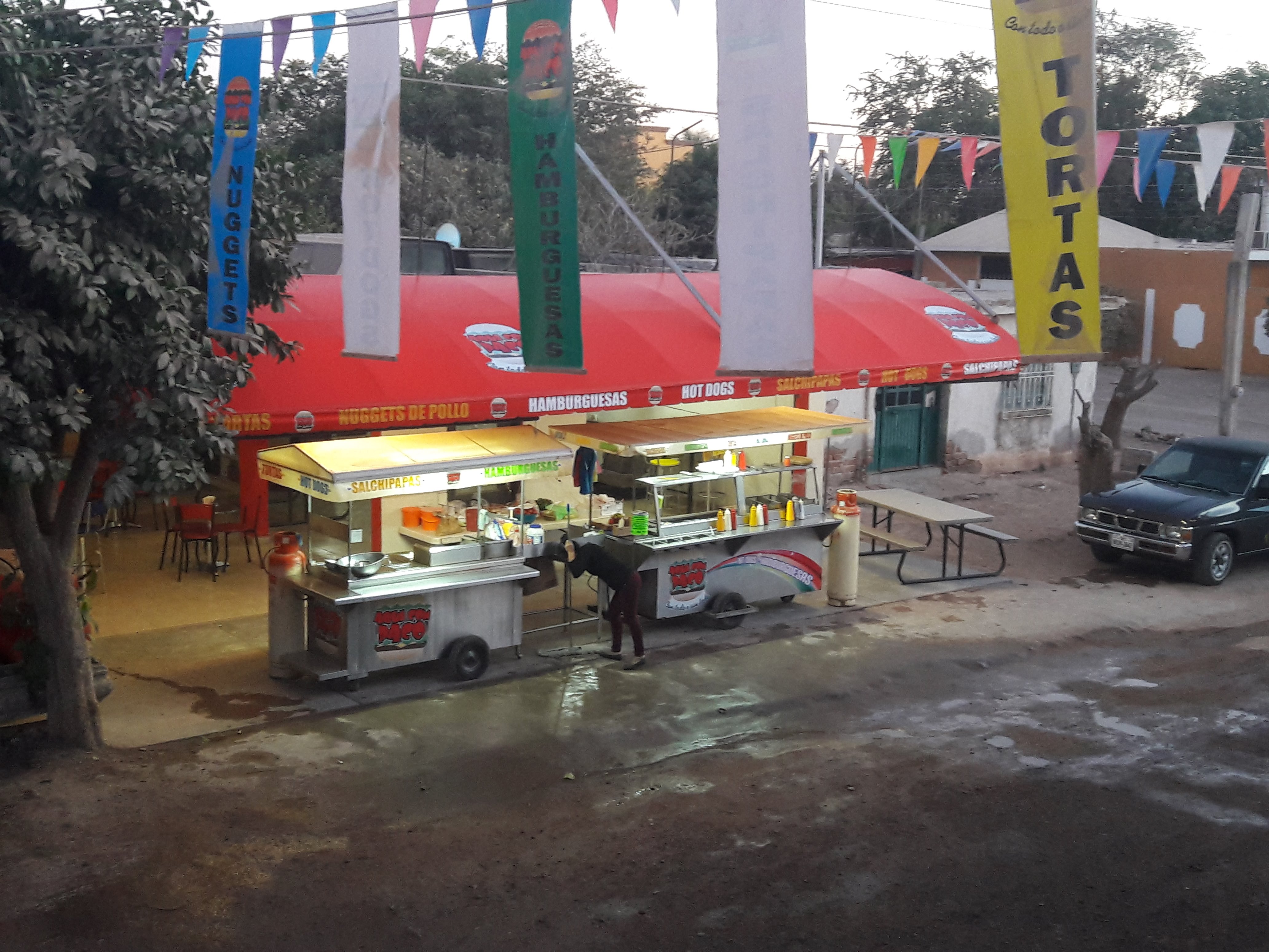 Aqui Con Paco image 5