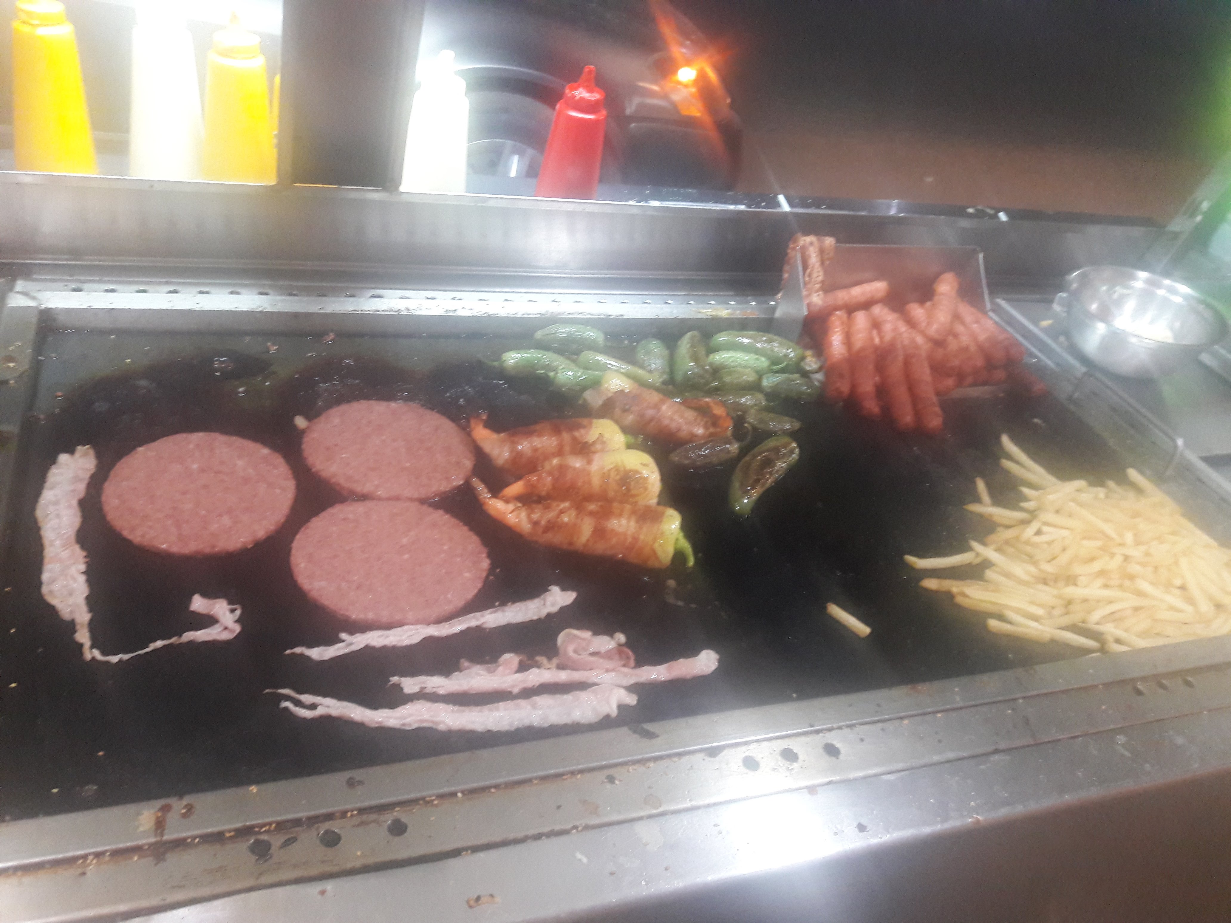 Aqui Con Paco image 7